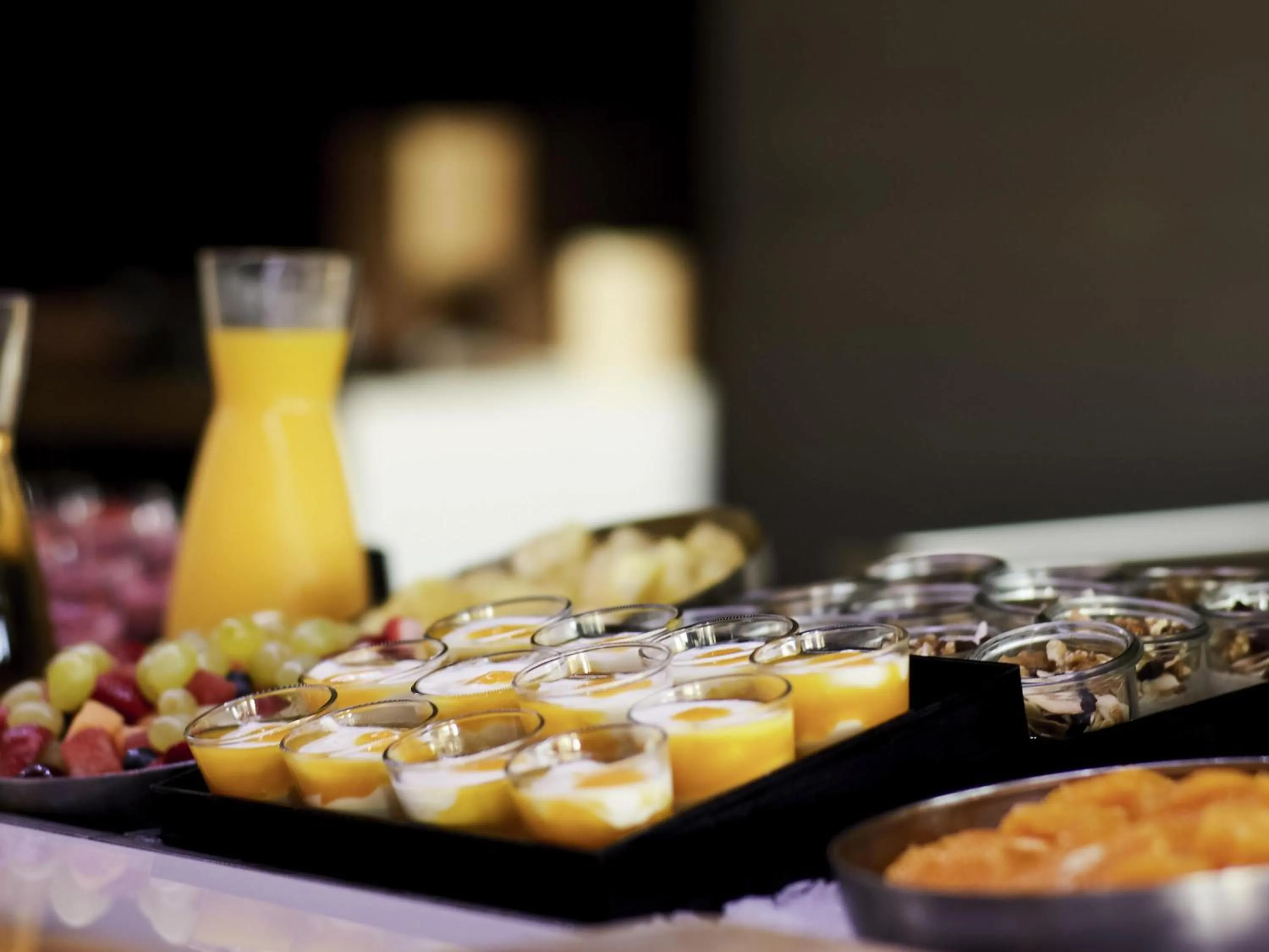 Restaurant/places to eat in Pullman Melbourne Albert Park