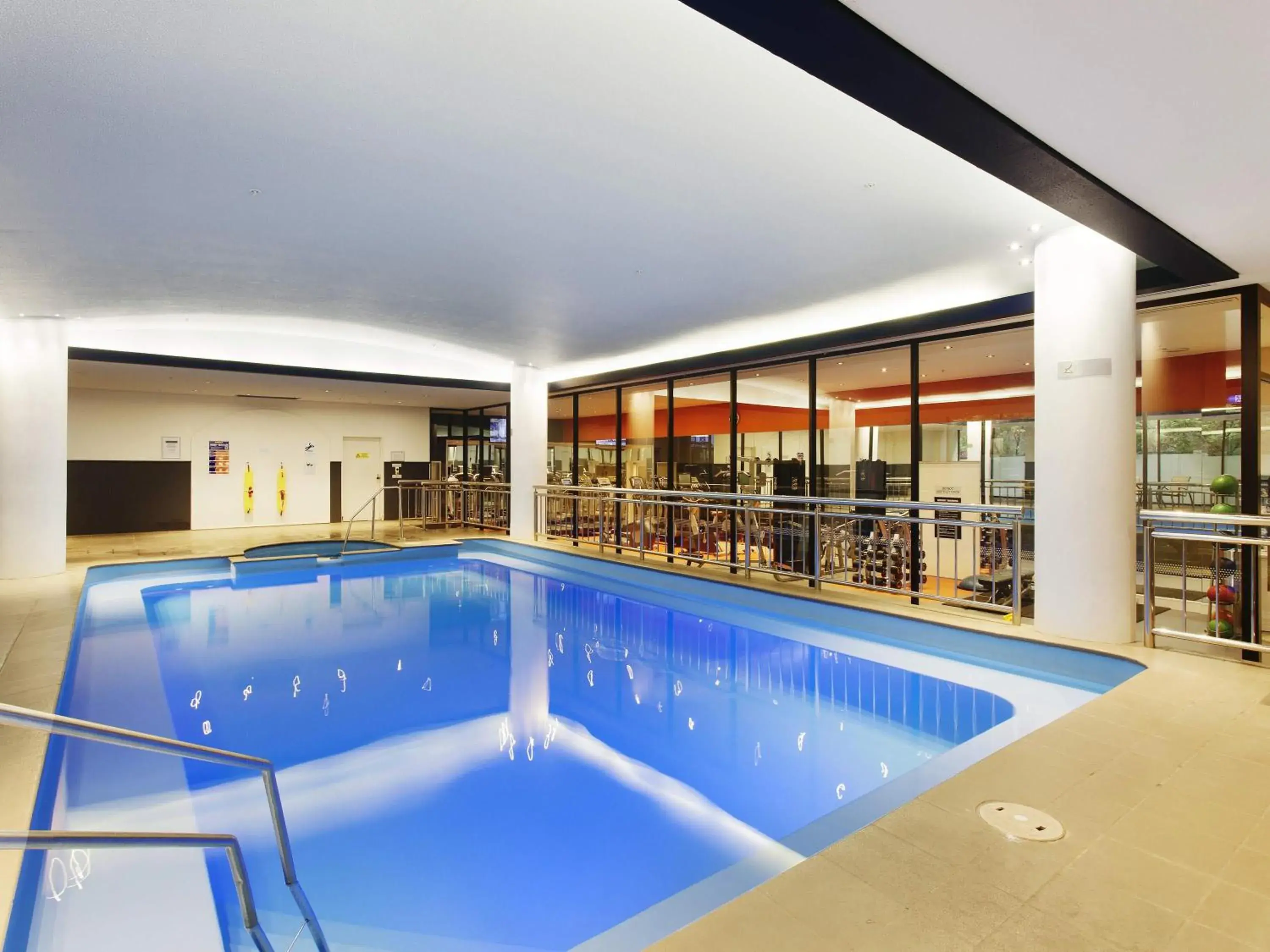 Pool view in Pullman Melbourne Albert Park Pool view in Pullman Melbourne Albert Park