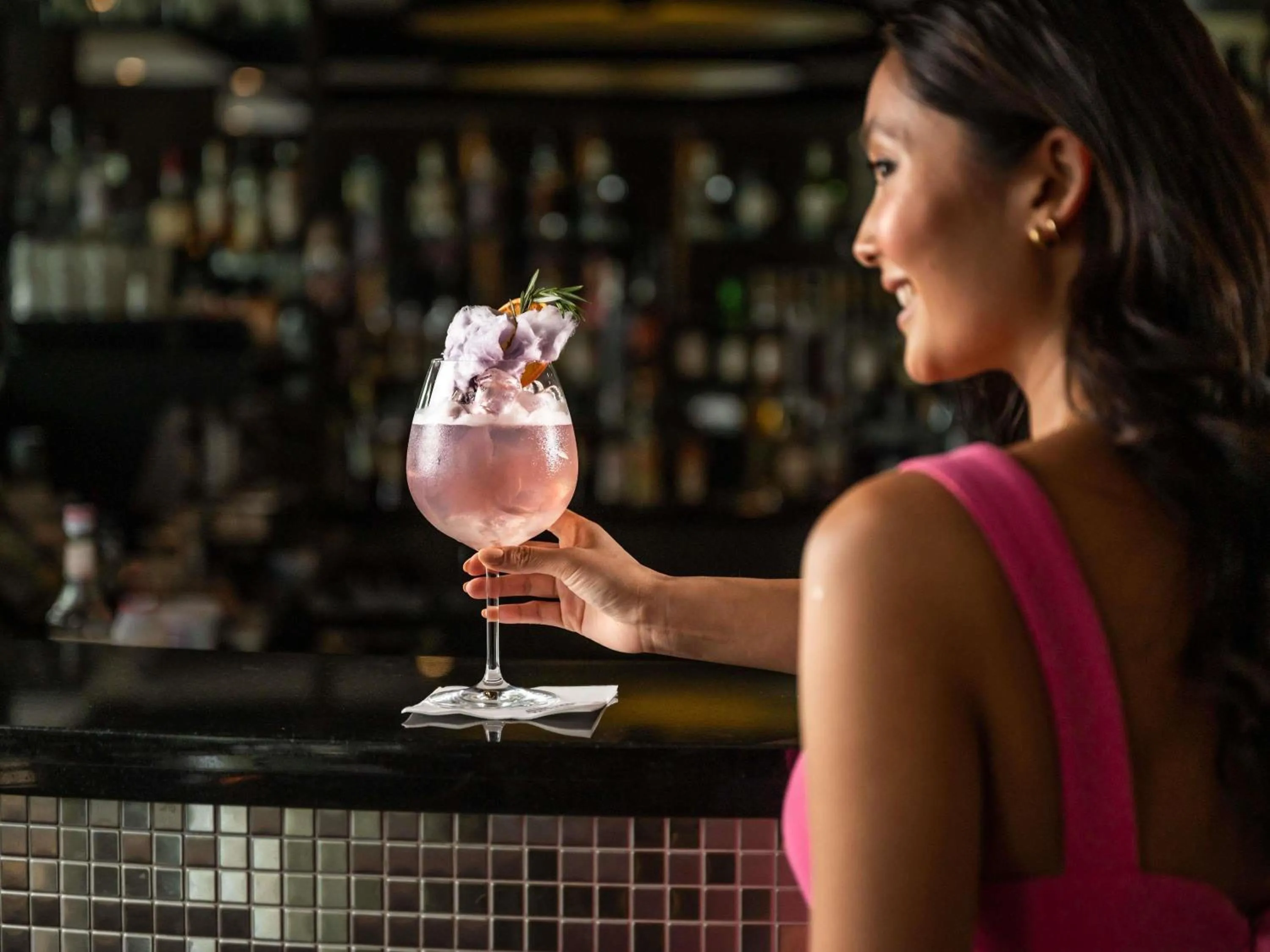 Lounge or bar in Pullman Melbourne Albert Park