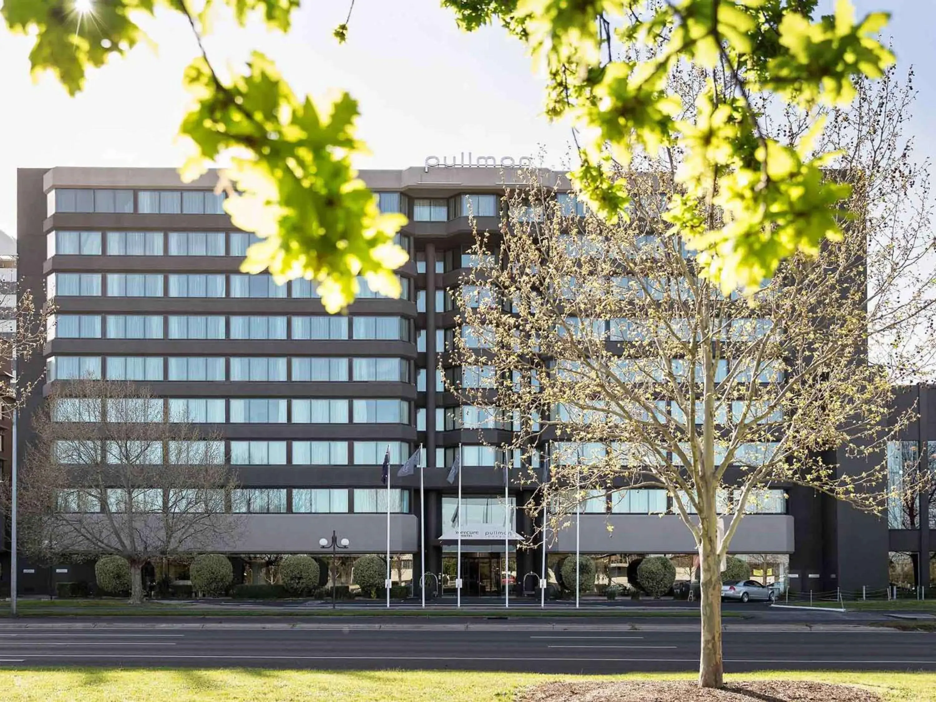 Property building in Pullman Melbourne Albert Park Property building in Pullman Melbourne Albert Park