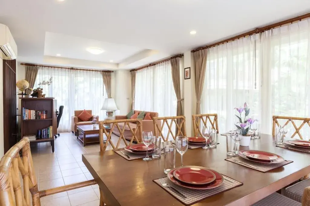 Baan Talay Samran 4 Bedrooms Villa with Beach and 3 pools Baan Talay Samran 4 Bedrooms Villa with Beach and 3 pools