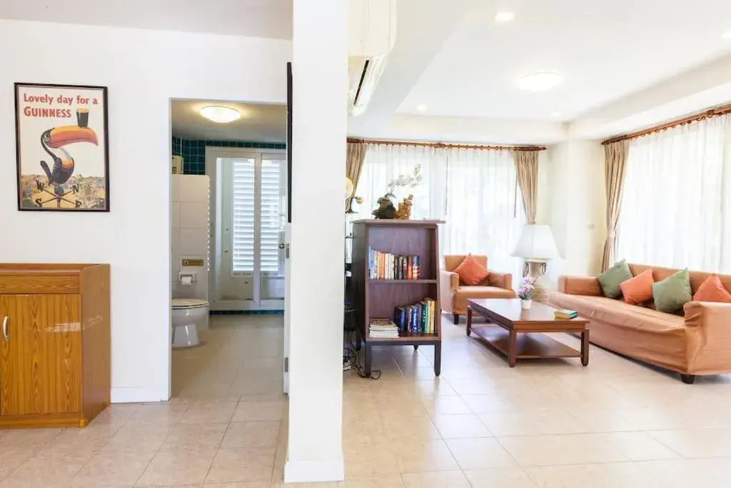 Baan Talay Samran 4 Bedrooms Villa with Beach and 3 pools Baan Talay Samran 4 Bedrooms Villa with Beach and 3 pools