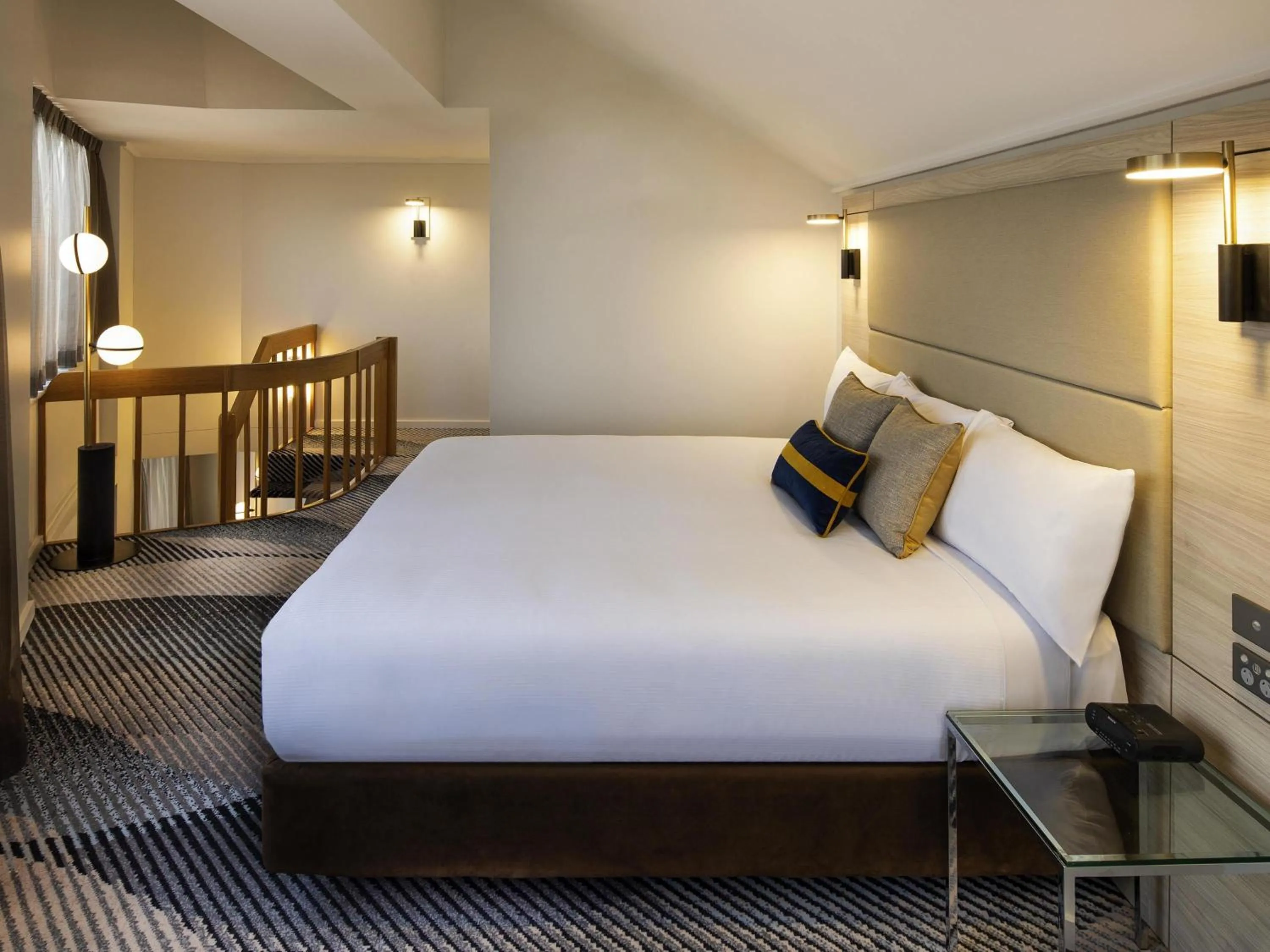 Bedroom, Bed in Novotel Sydney Parramatta