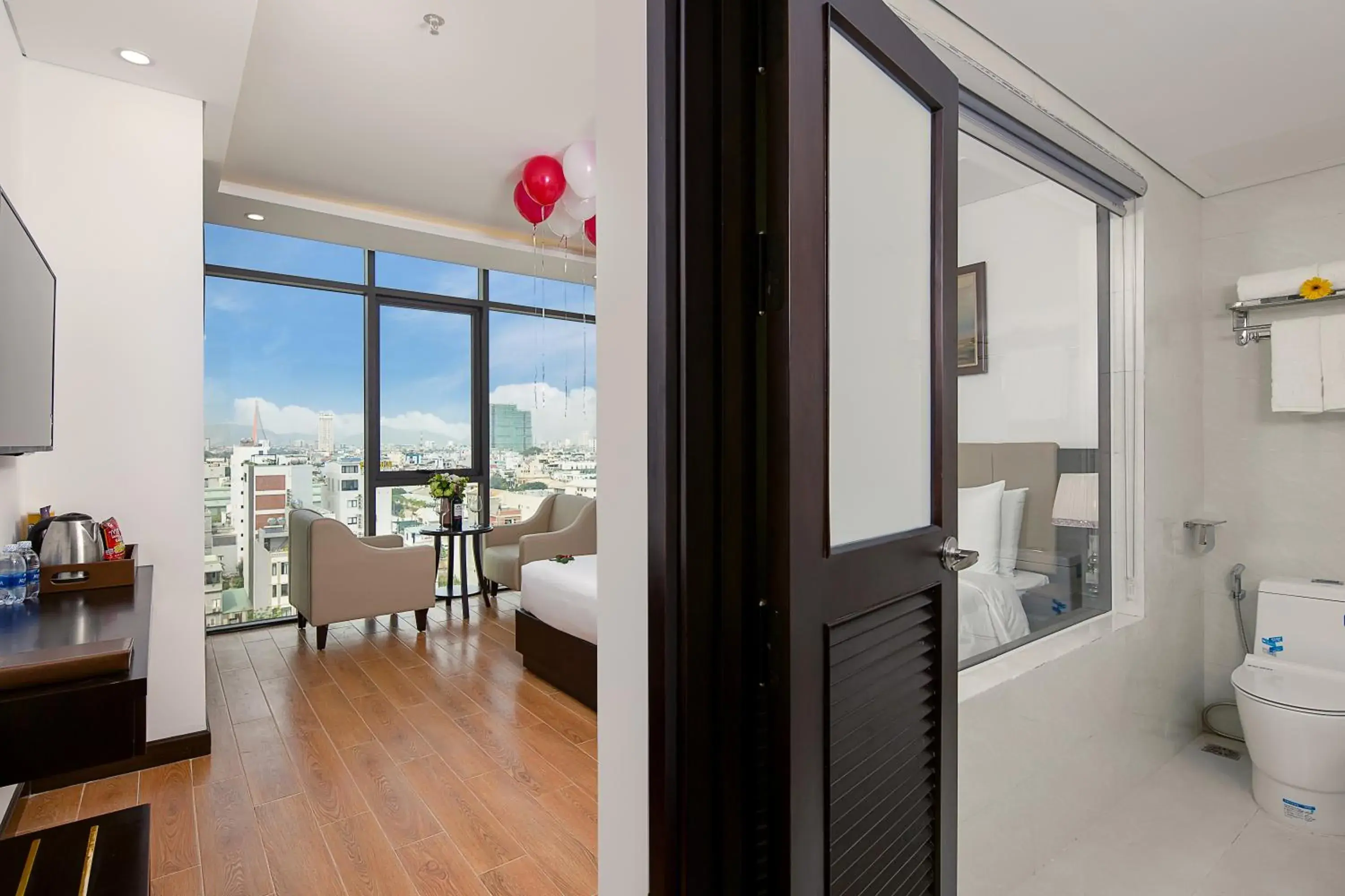 Bathroom in Golden Line Hotel Danang Bathroom in Golden Line Hotel Danang