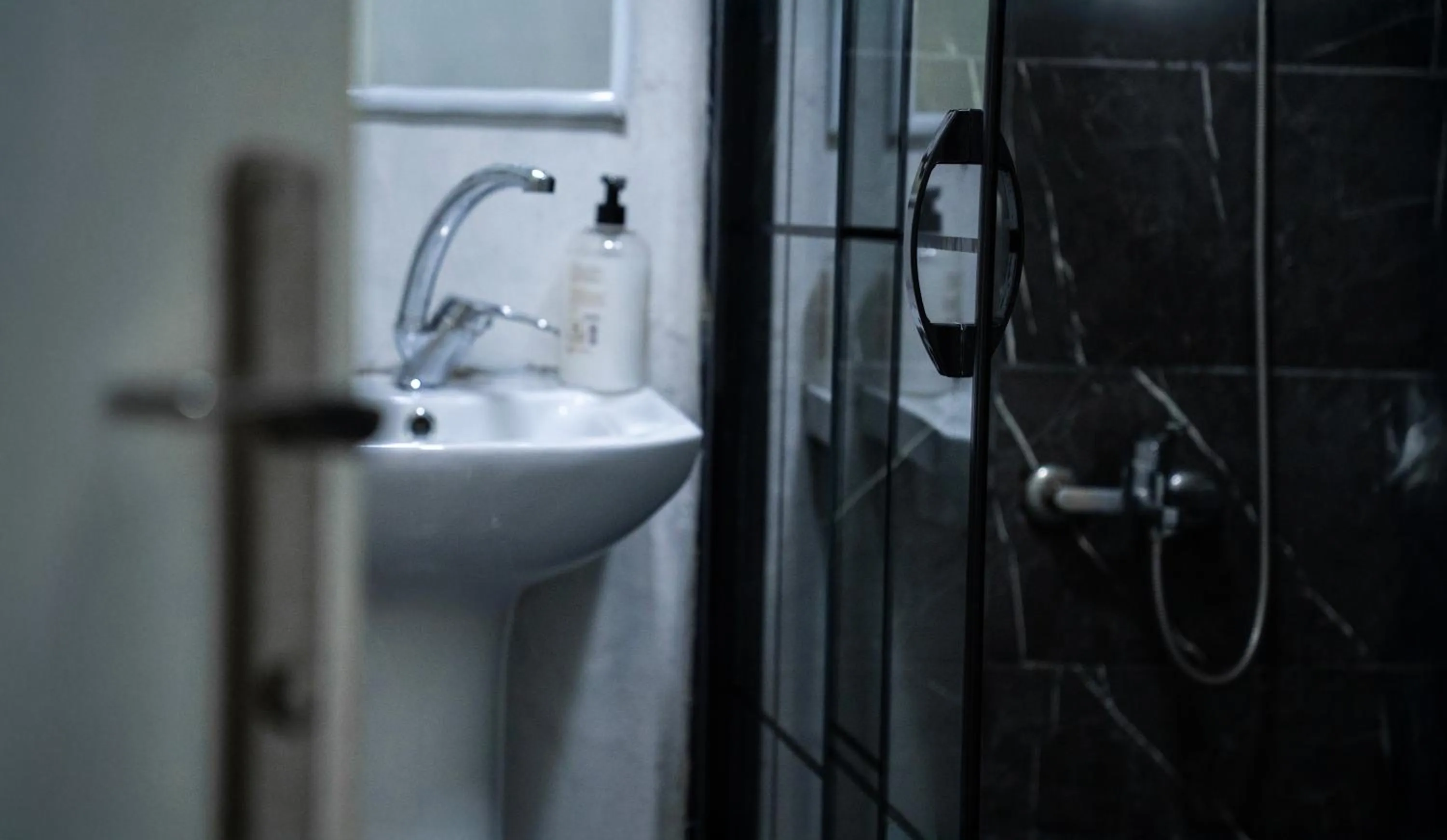 Shower in Pera İmperium Taksim