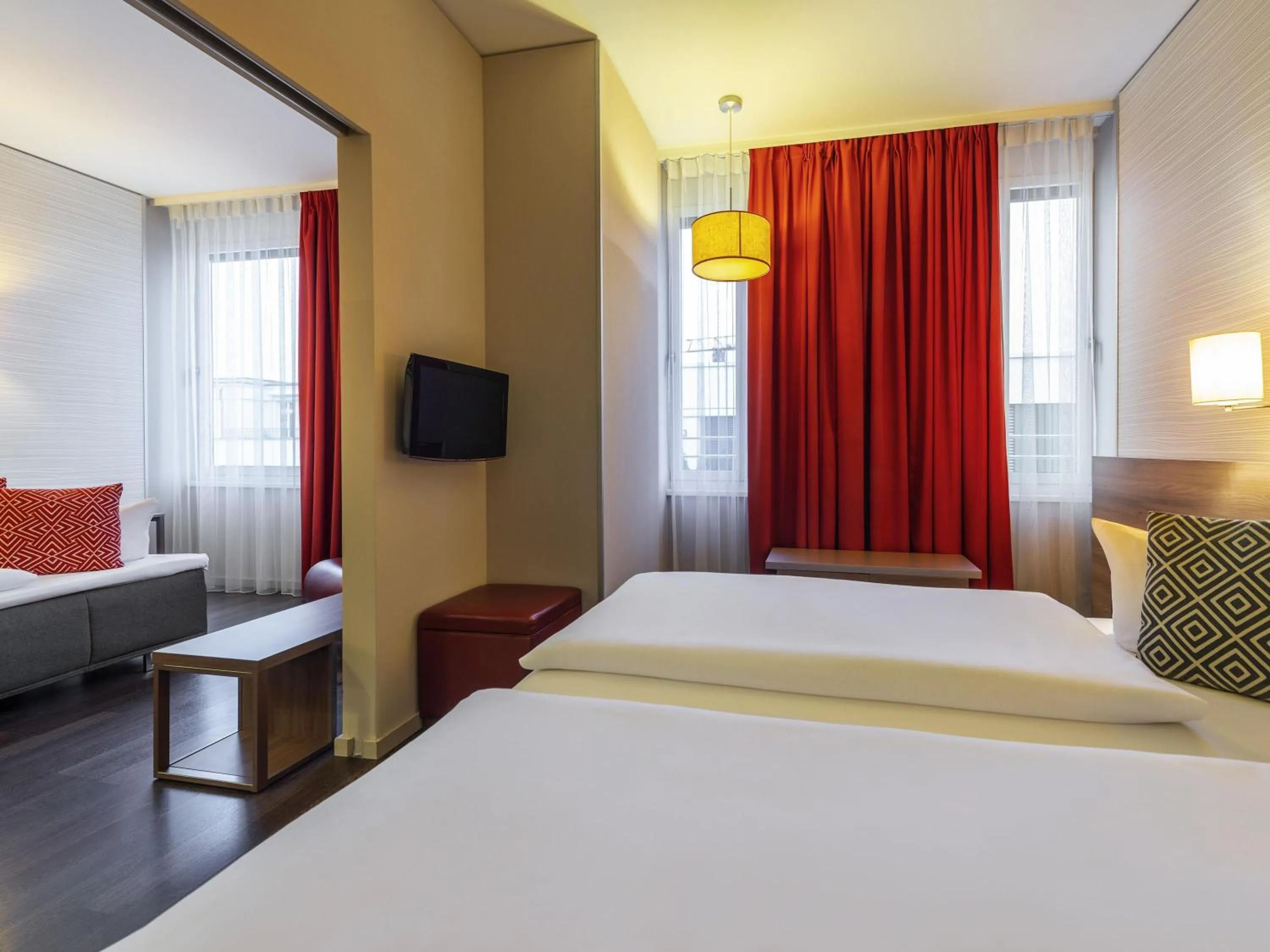 Bedroom, Bed in Aparthotel Adagio Berlin Kurfürstendamm