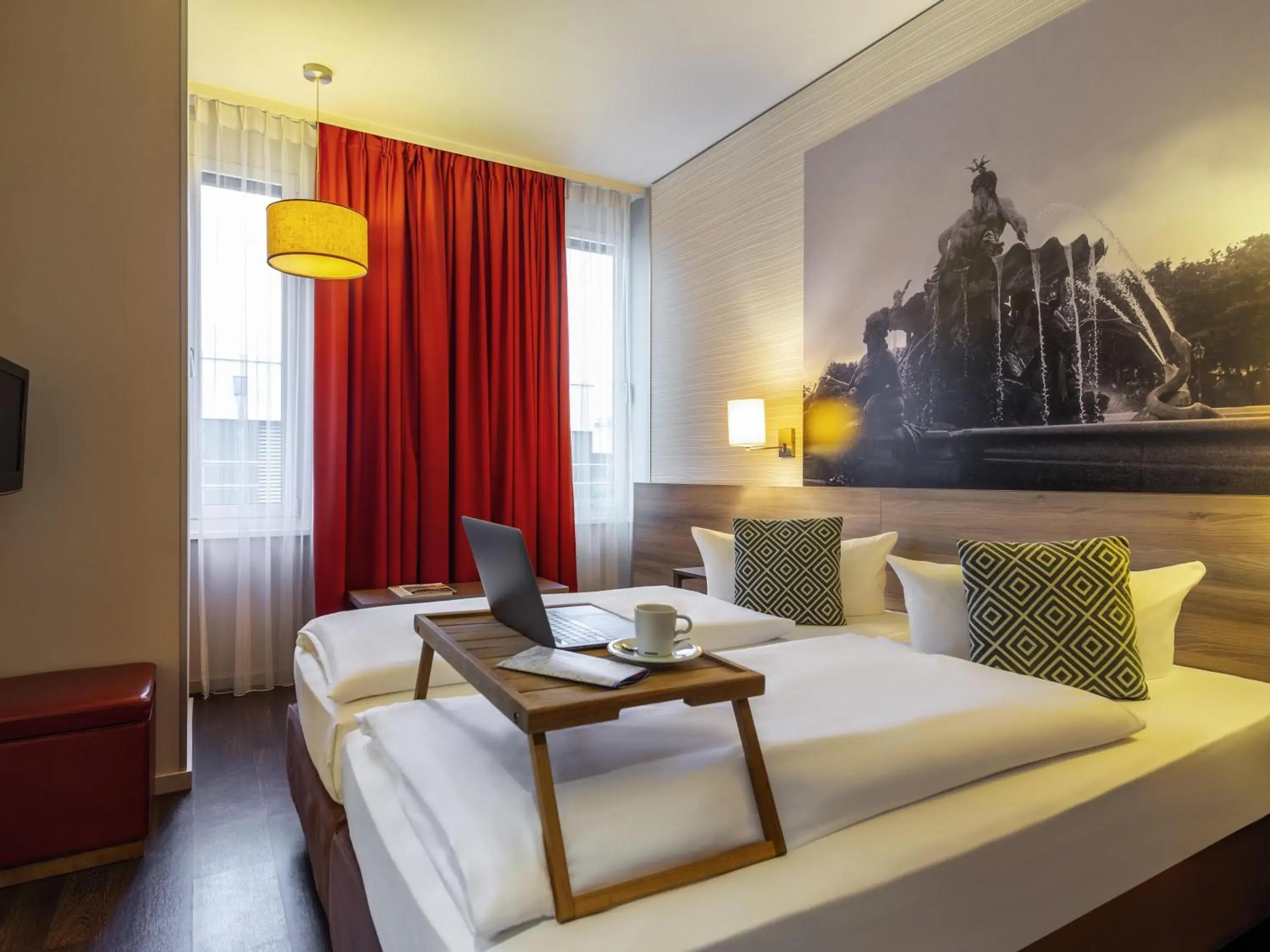 Bedroom, Bed in Aparthotel Adagio Berlin Kurfürstendamm Bedroom, Bed in Aparthotel Adagio Berlin Kurfürstendamm