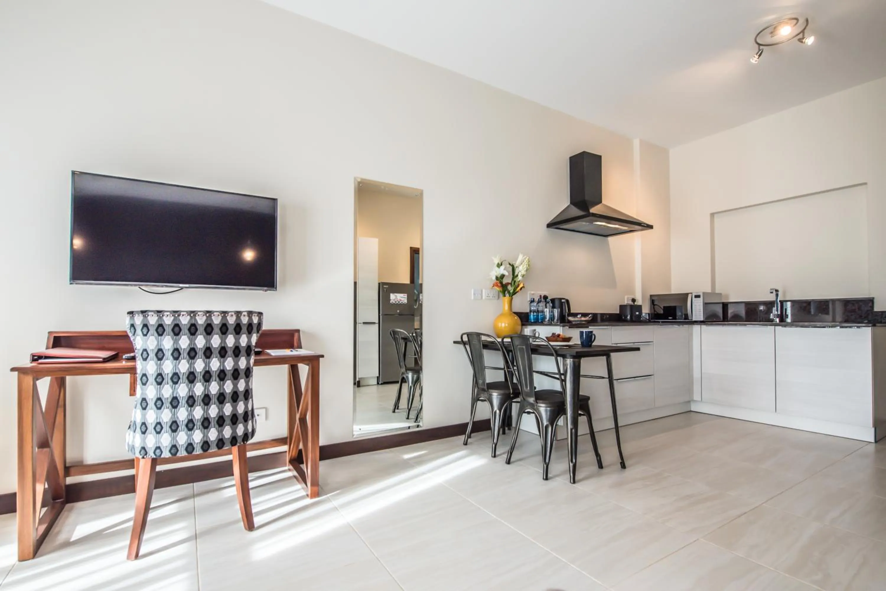 Kitchen or kitchenette in Glam Hotel Nairobi - Near Westgate Mall, Westlands