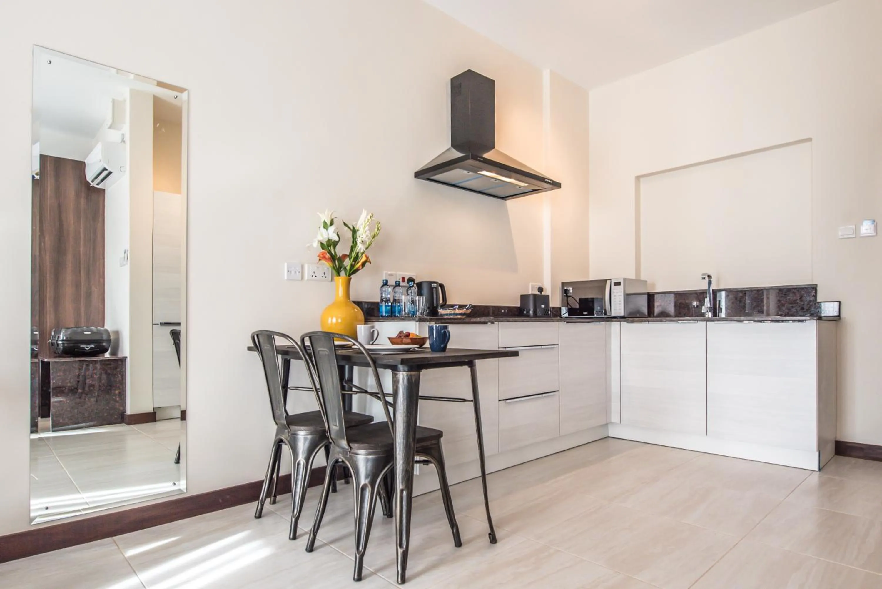 Kitchen or kitchenette in Glam Hotel Nairobi - Near Westgate Mall, Westlands