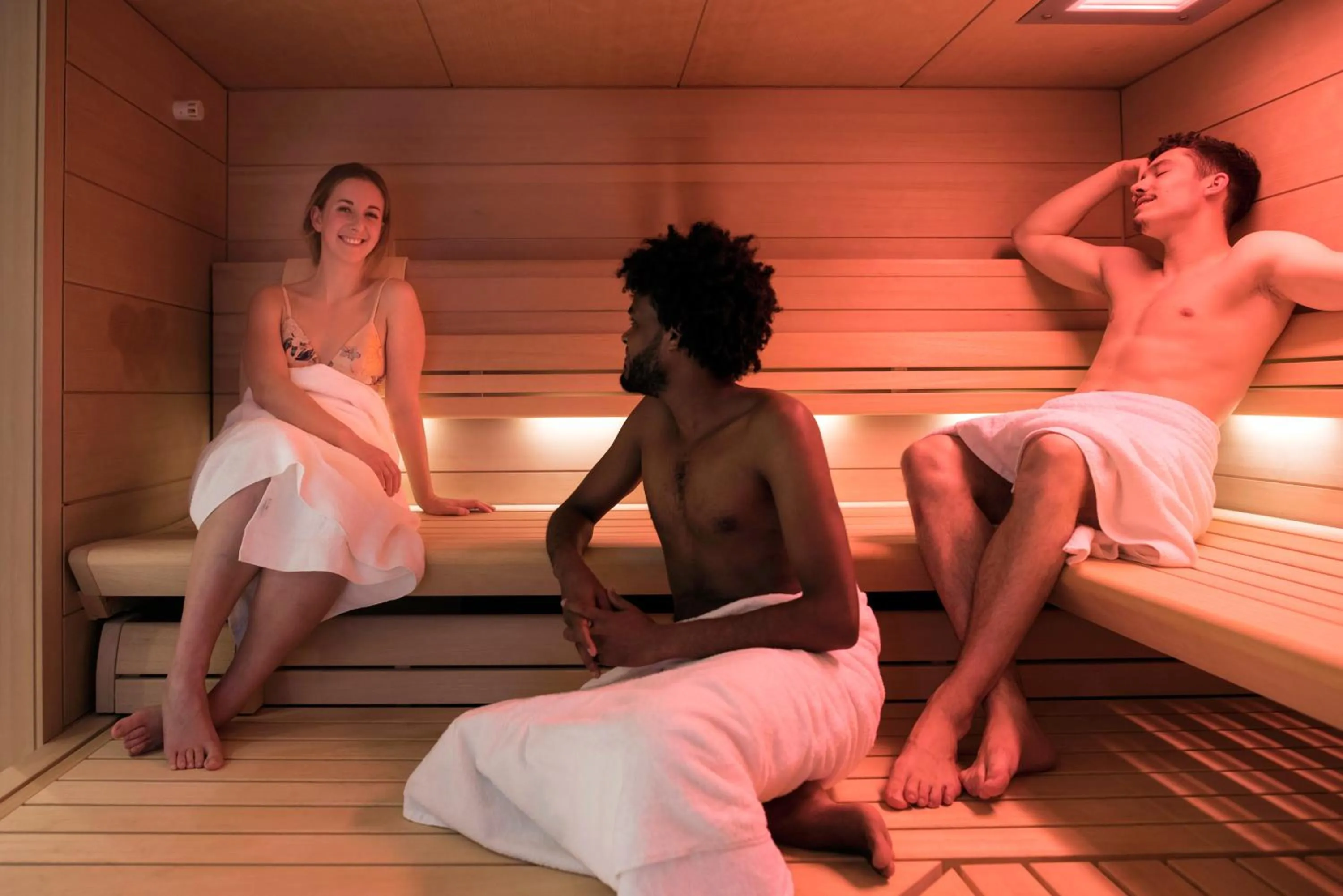 Sauna in The Green Elephant Hostel & Spa
