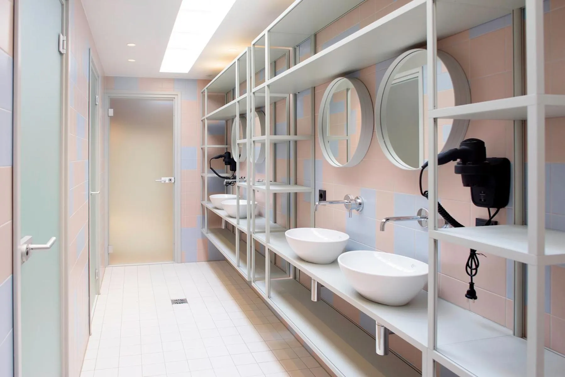 Bathroom in The Green Elephant Hostel & Spa