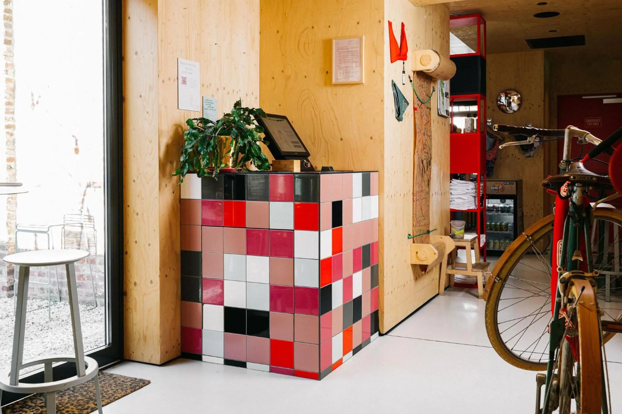 Lobby or reception in The Green Elephant Hostel & Spa