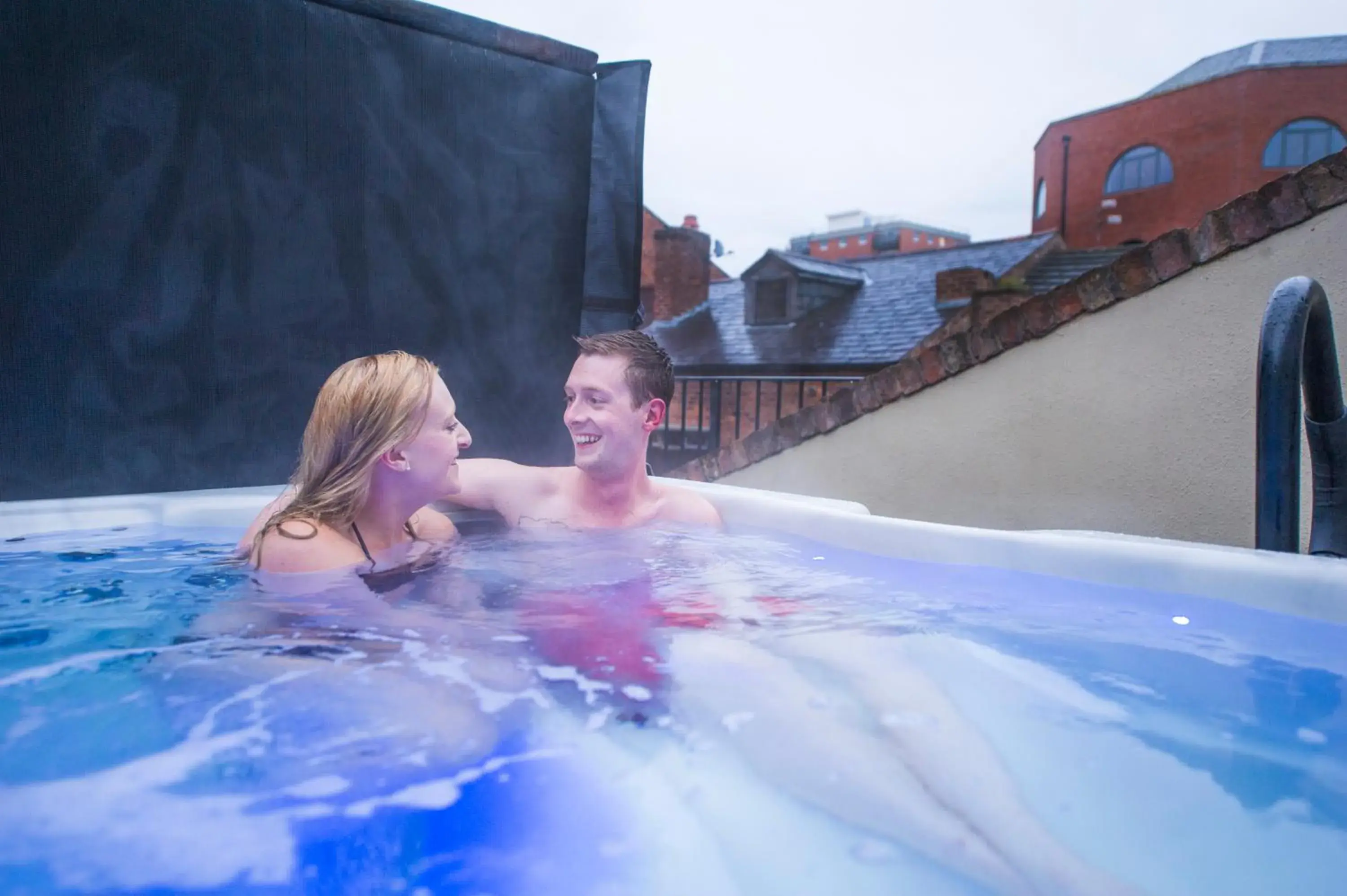 Day, Swimming Pool in Chester Apartments