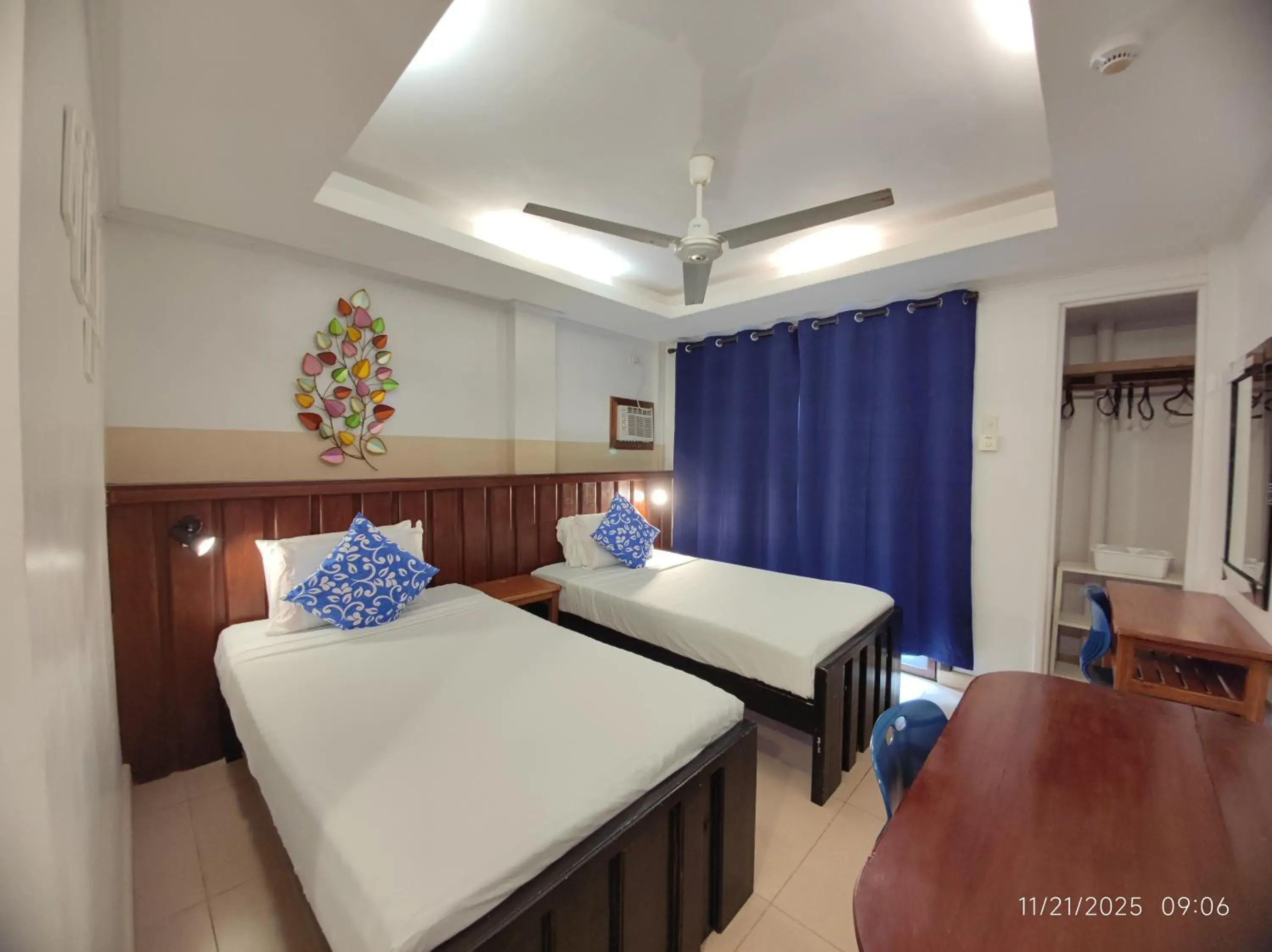 Bedroom, Bed in Ferellee Beach Front Inn Bedroom, Bed in Ferellee Beach Front Inn