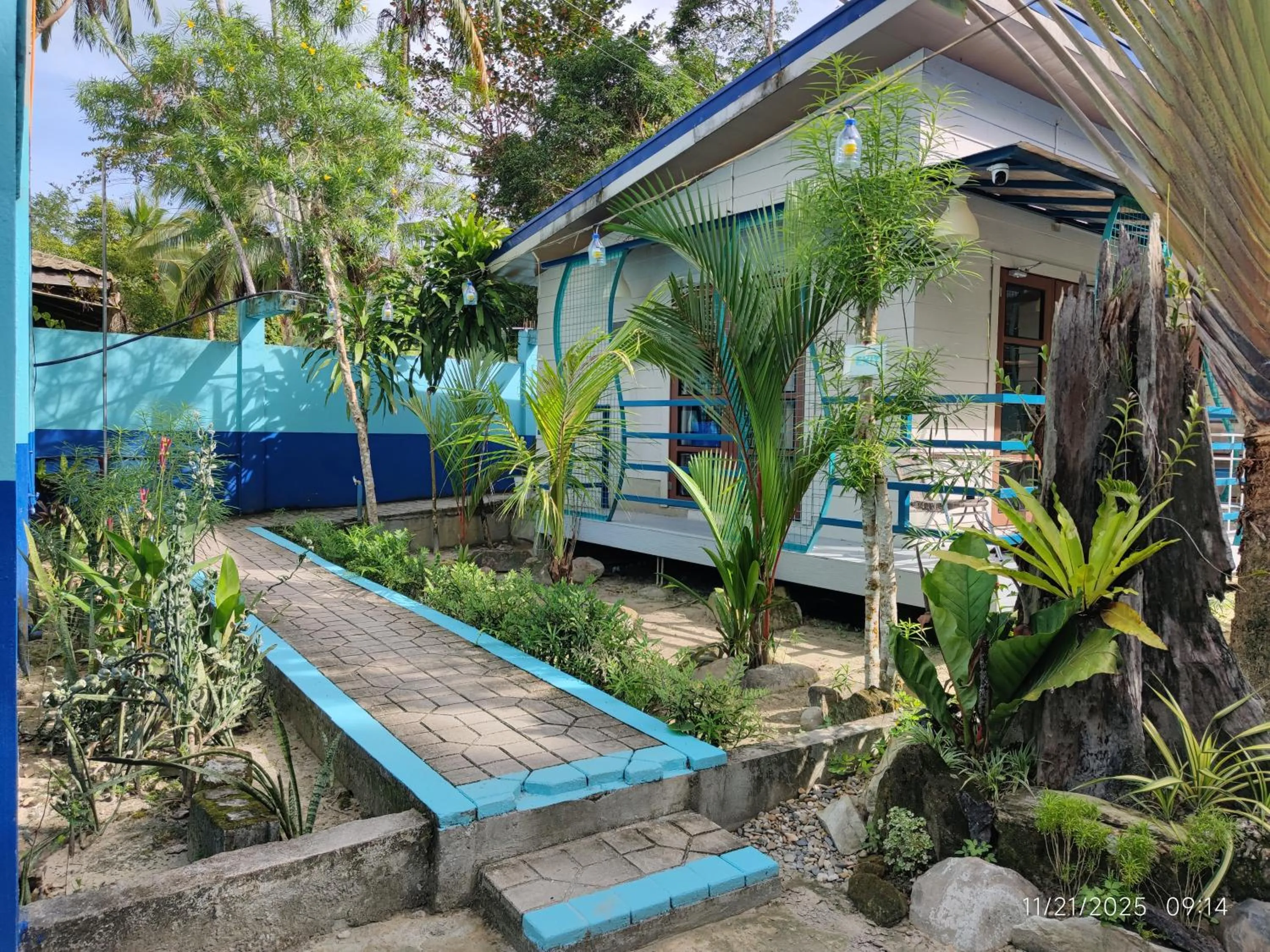 Garden in Ferellee Beach Front Inn