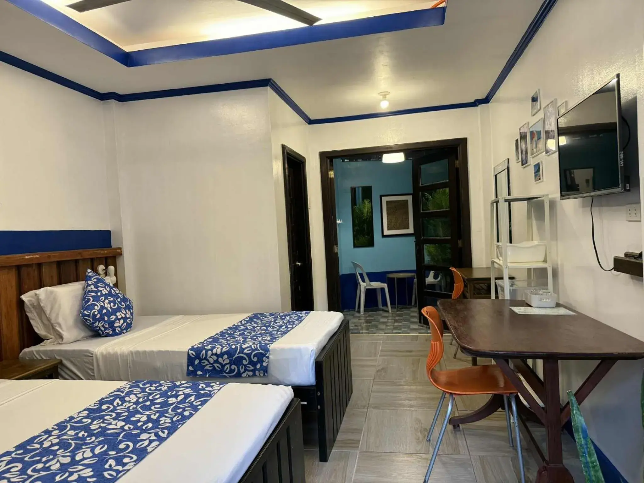 Bedroom, Bed in Ferellee Beach Front Inn Bedroom, Bed in Ferellee Beach Front Inn