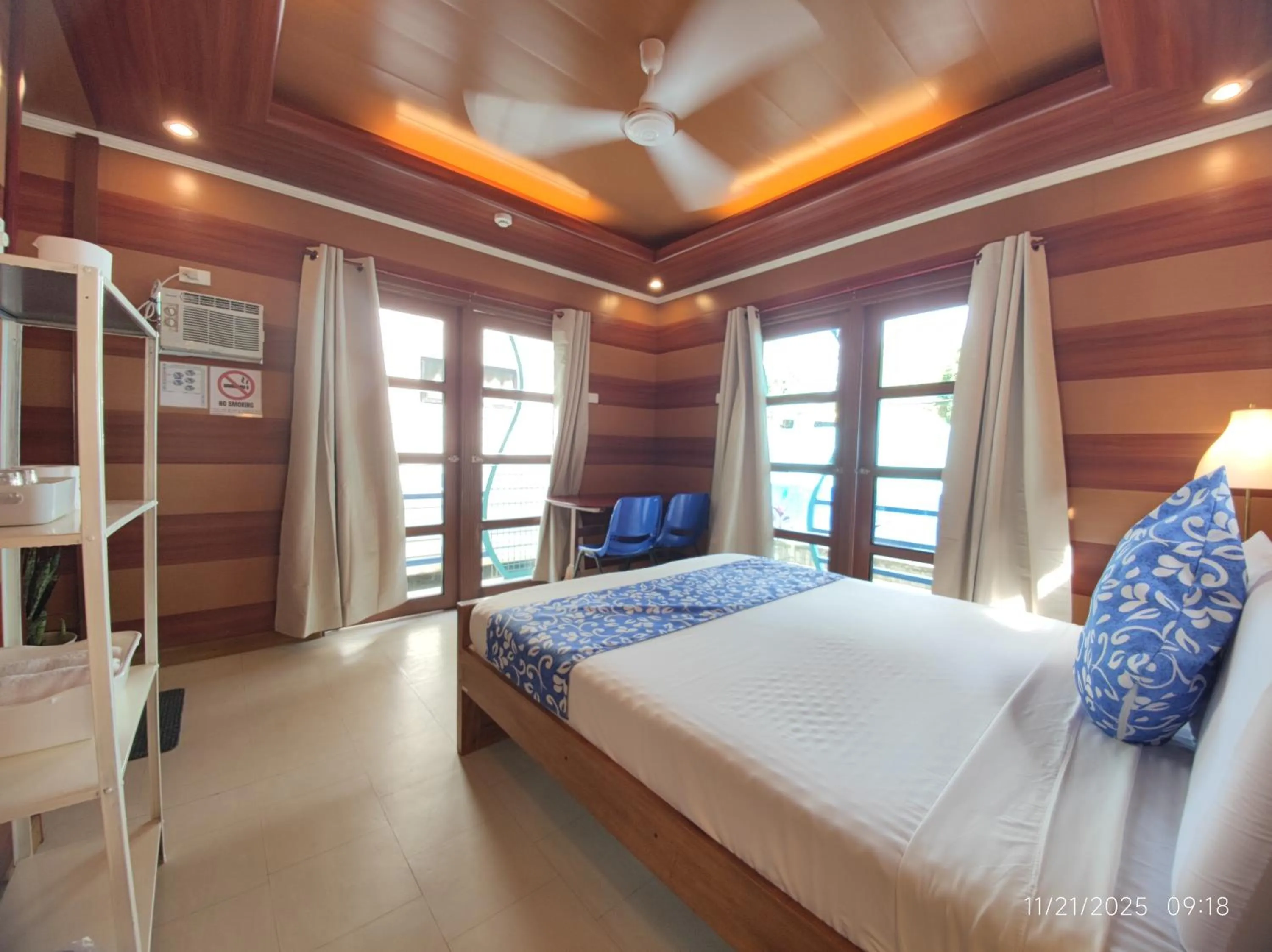 Bedroom, Bed in Ferellee Beach Front Inn