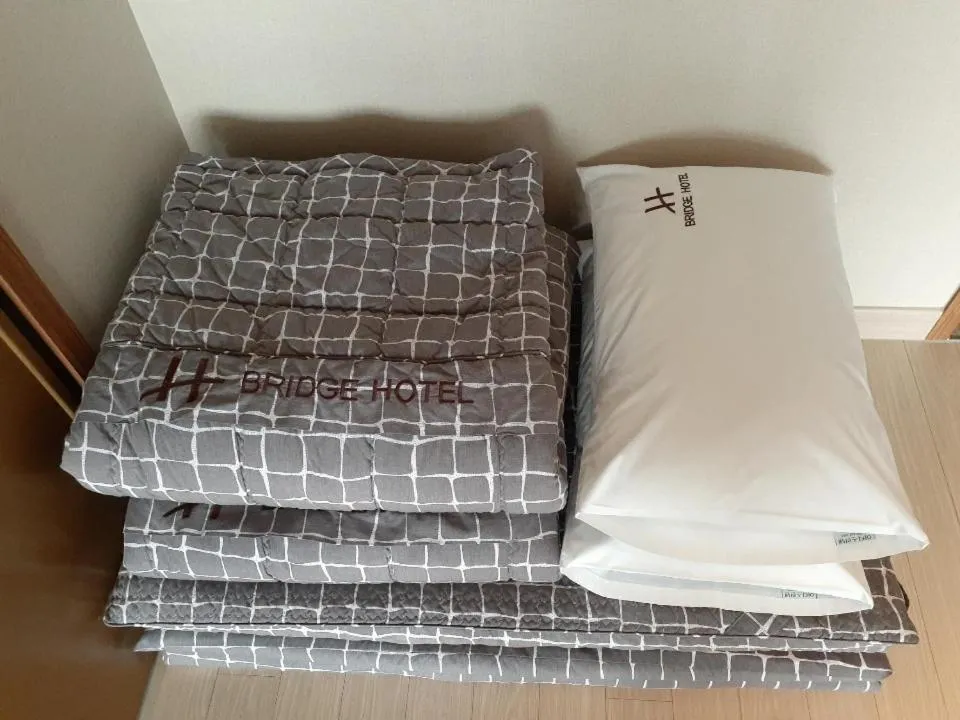 Bed in Tongyeong Bridge Hotel