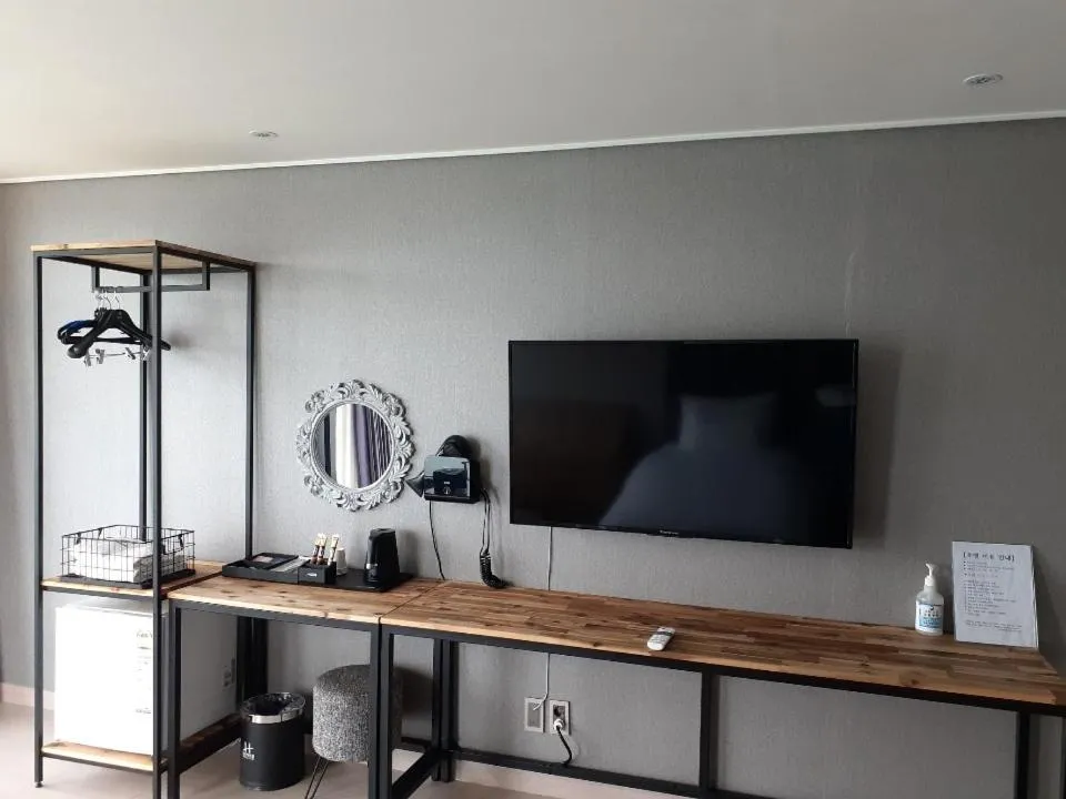 Tongyeong Bridge Hotel