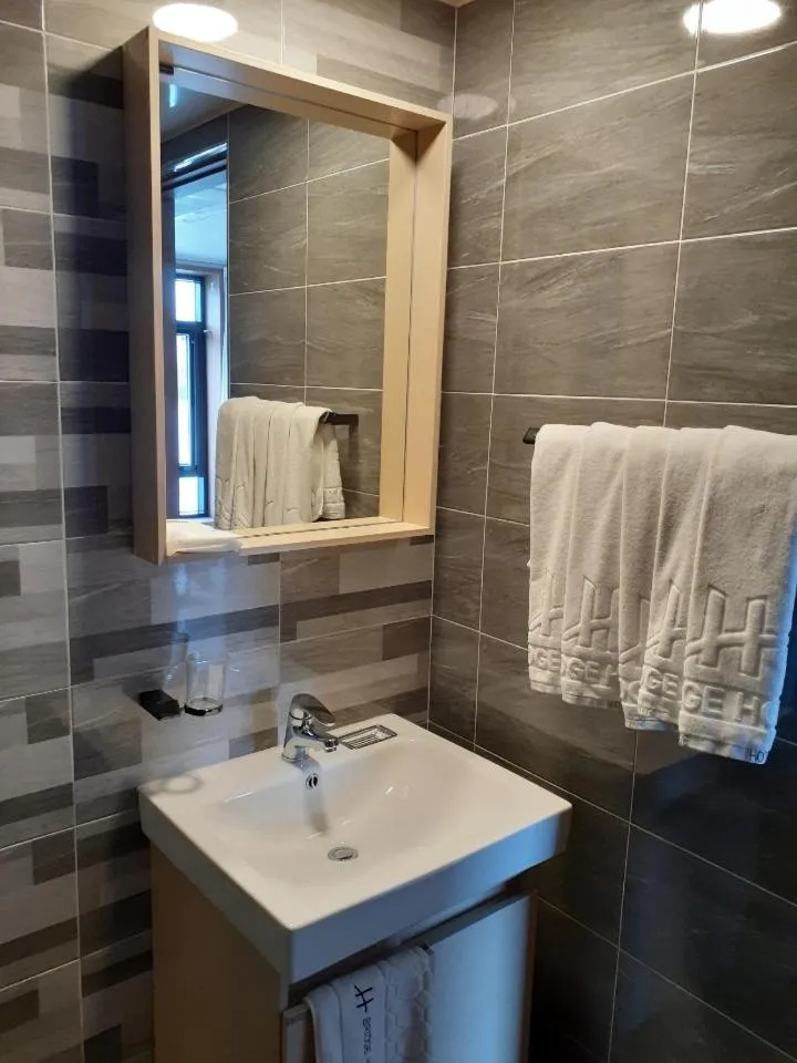 Tongyeong Bridge Hotel