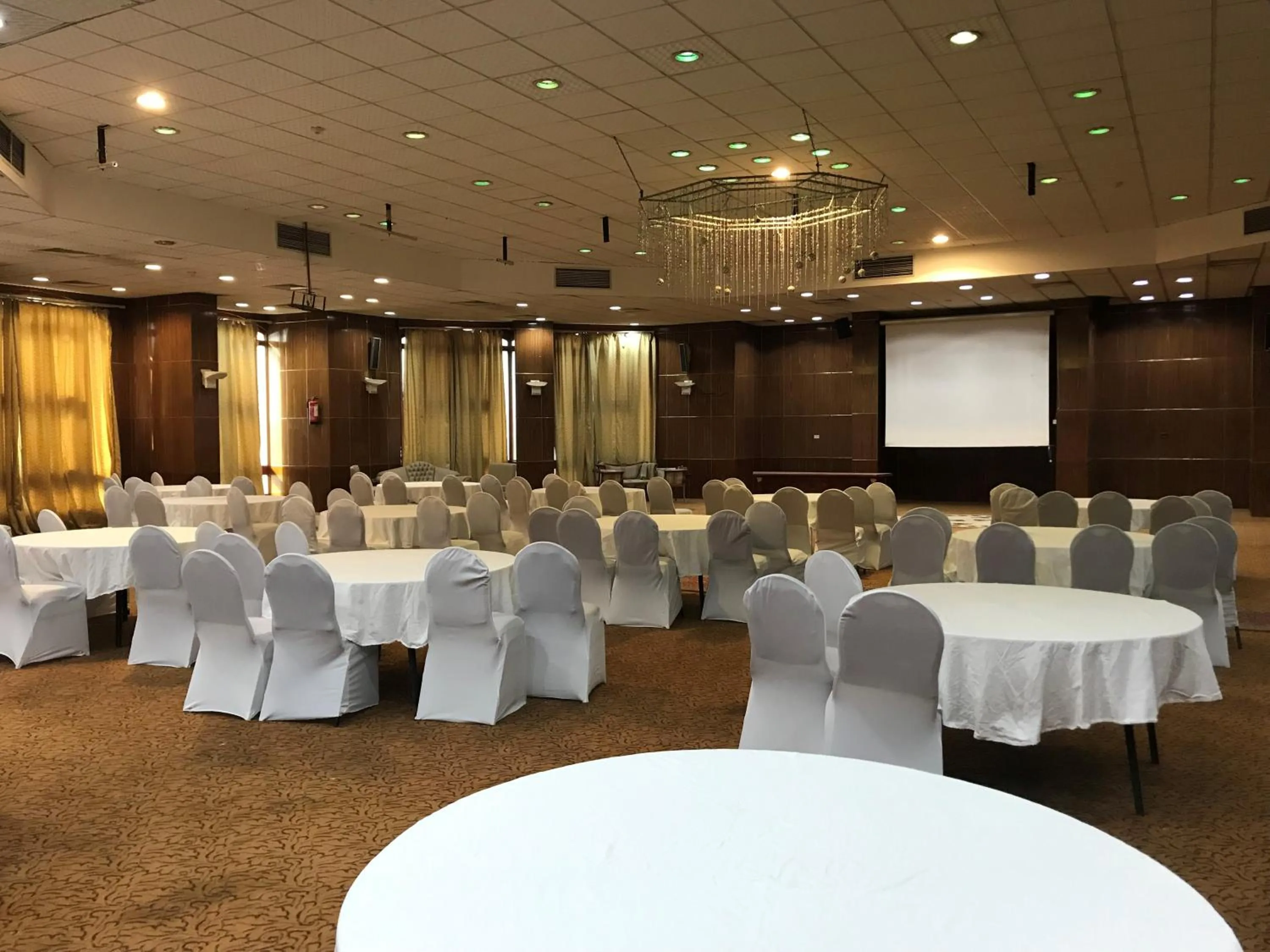 Meeting/conference room in Assiut Cement Hotel