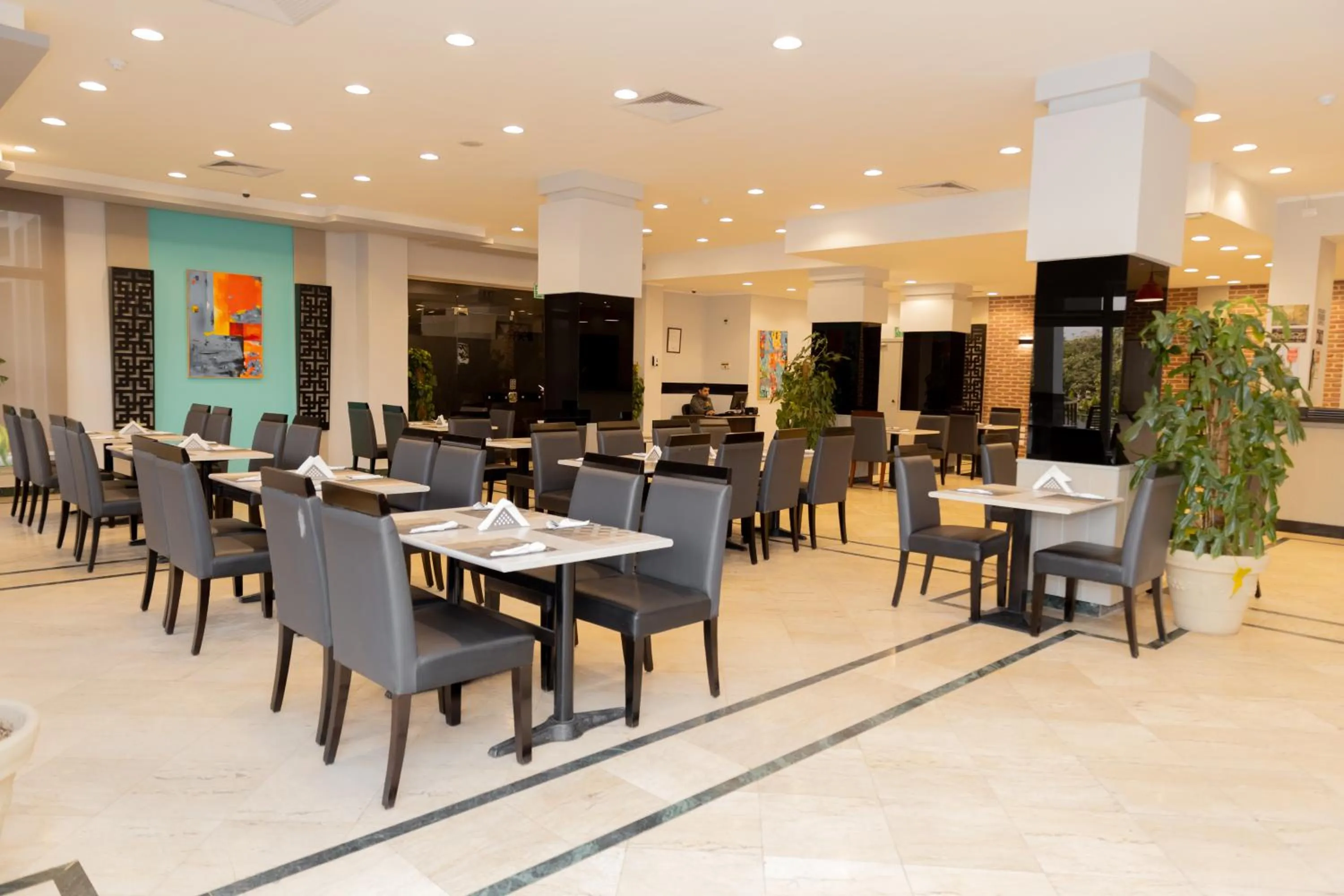 Restaurant/places to eat in Assiut Cement Hotel