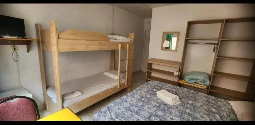 Economy Quadruple Room in Hotel Kolman Economy Quadruple Room in Hotel Kolman