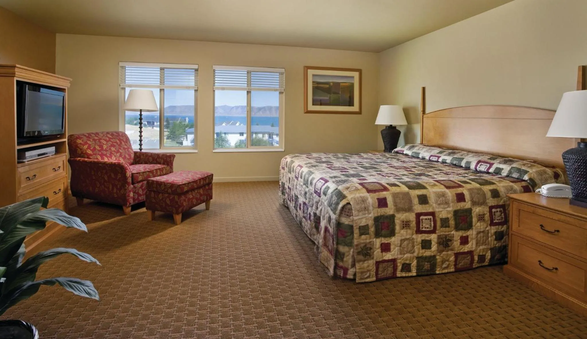 Photo of the whole room, Bed in WorldMark Bear Lake