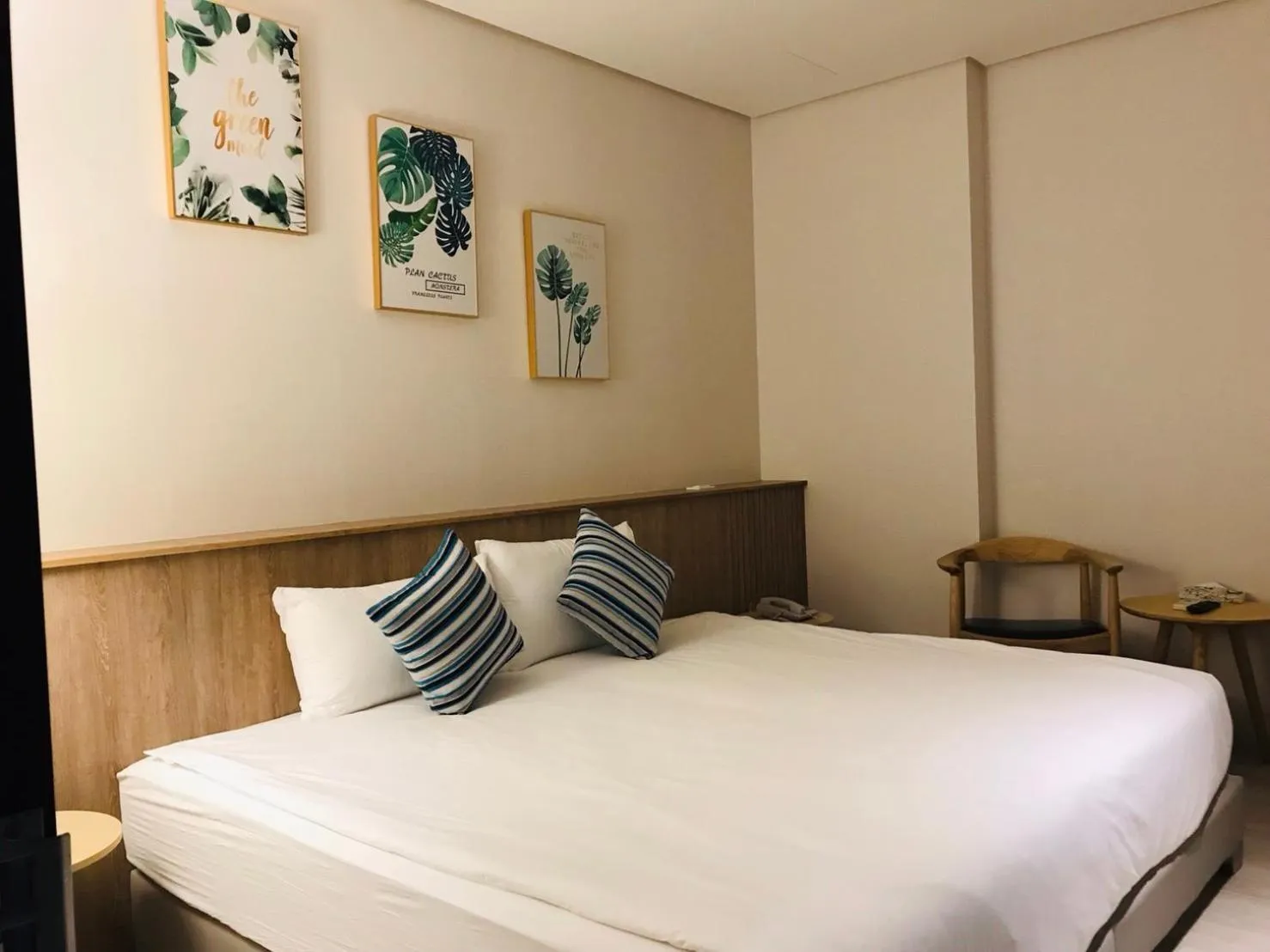 Other, Bed in Feng-Chi Inn