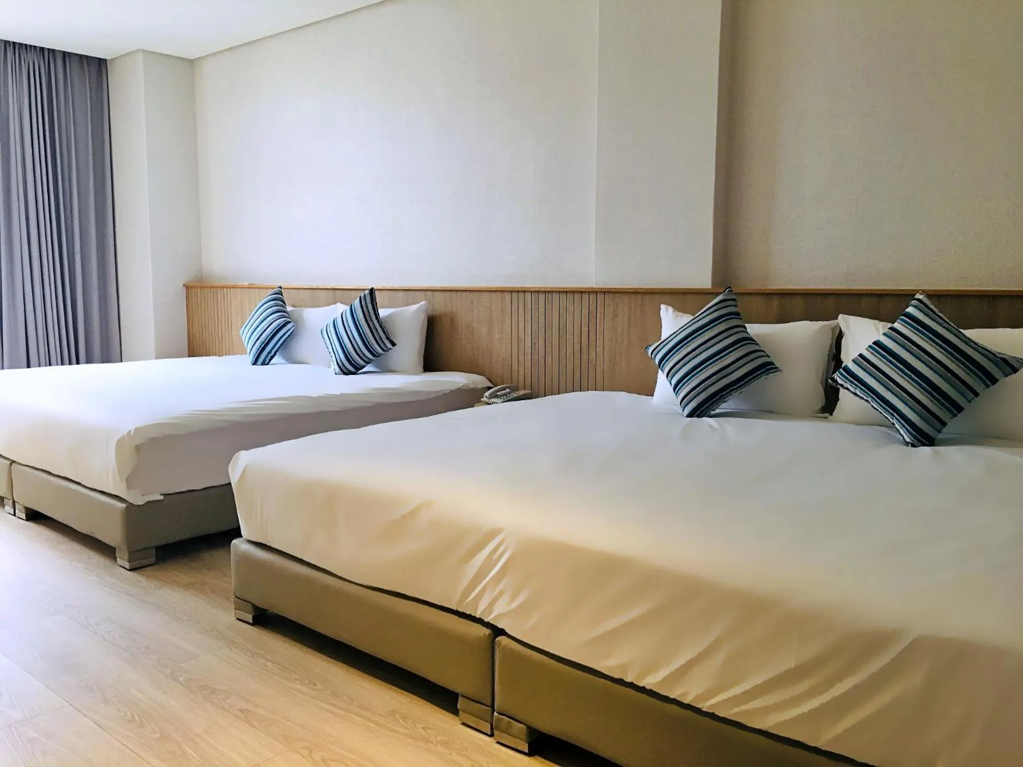 Other, Bed in Feng-Chi Inn