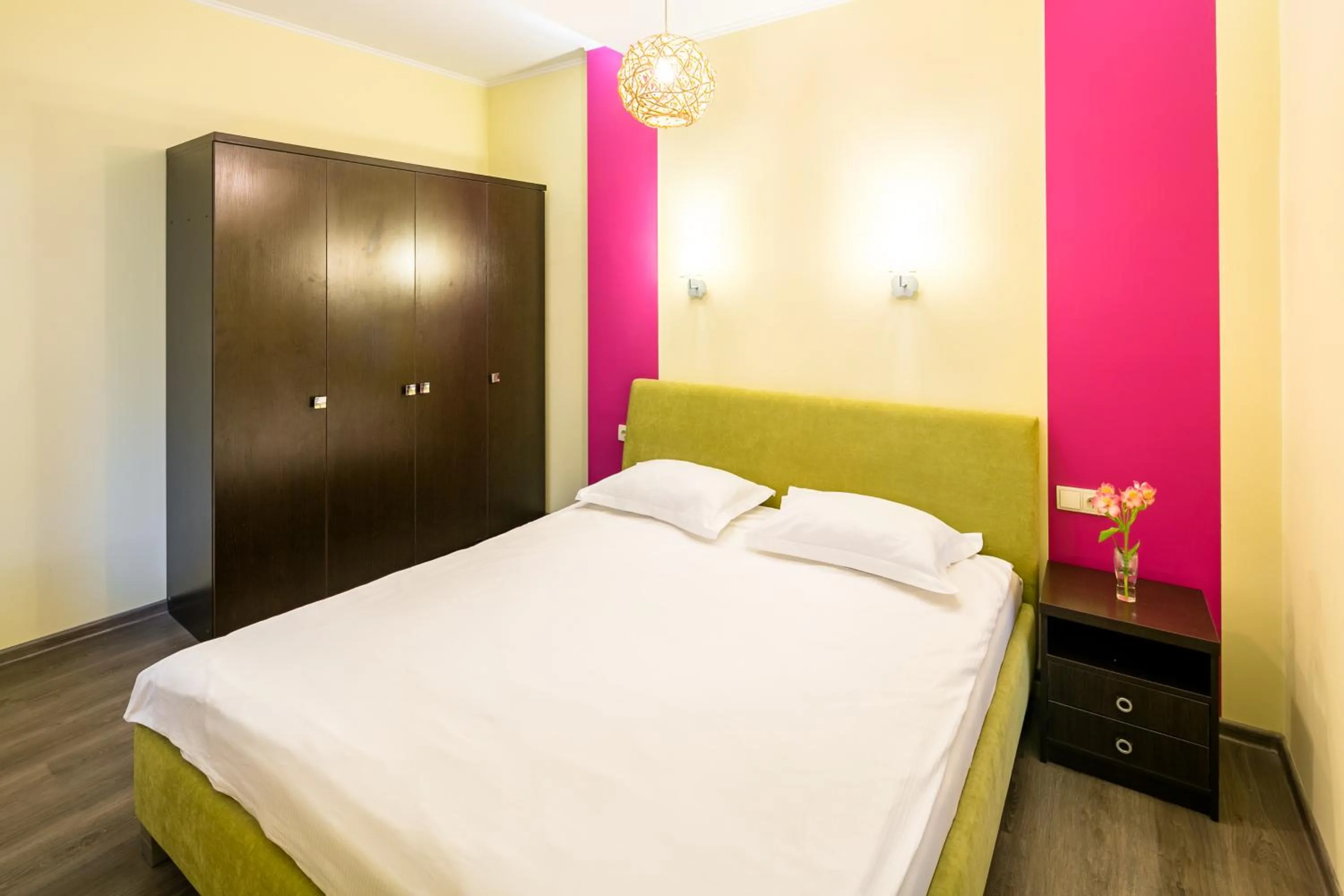 Bedroom, Bed in Apartment Fedkovycha