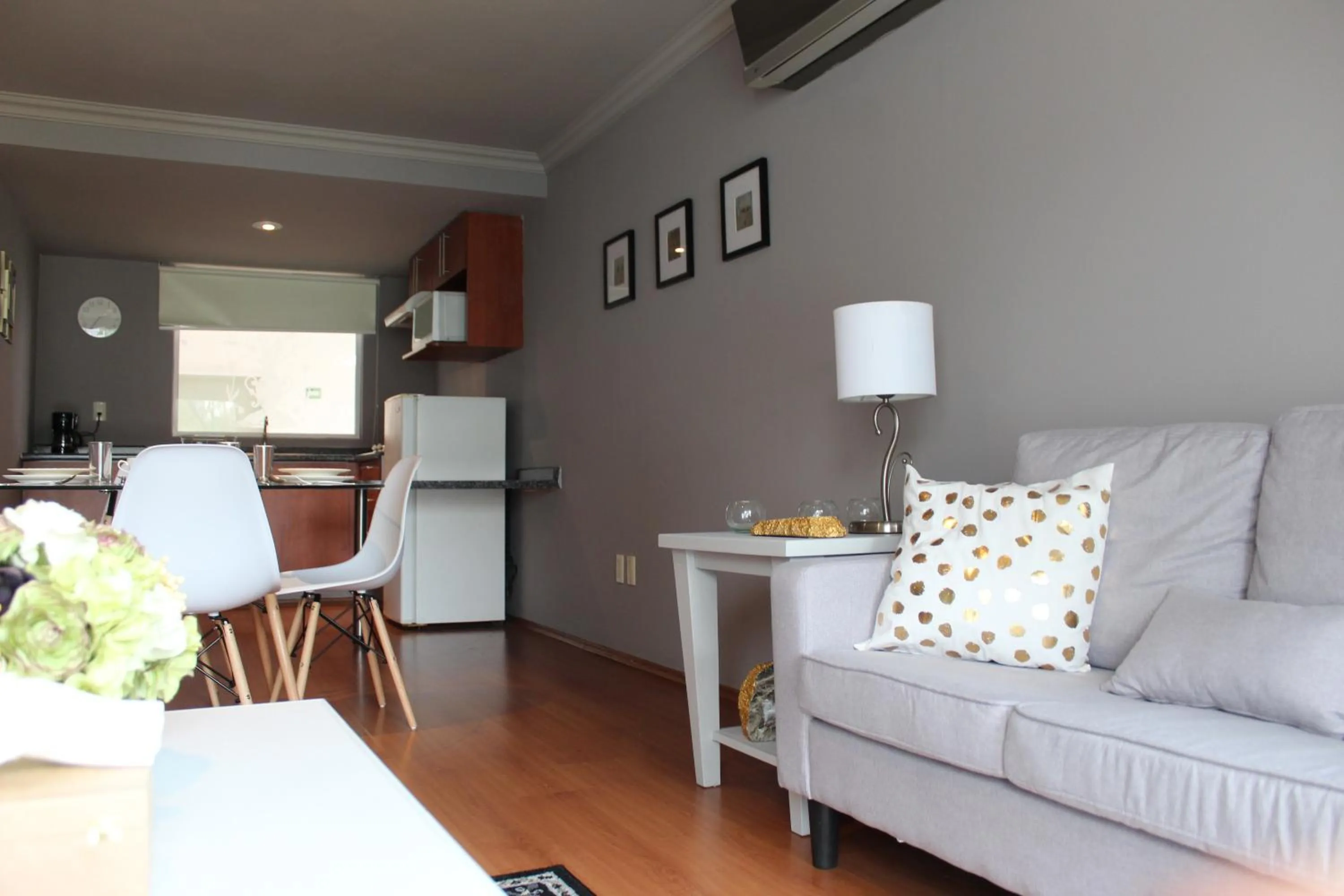 Living room in Residence L´ Heritage Hipólito Taine by BlueBay