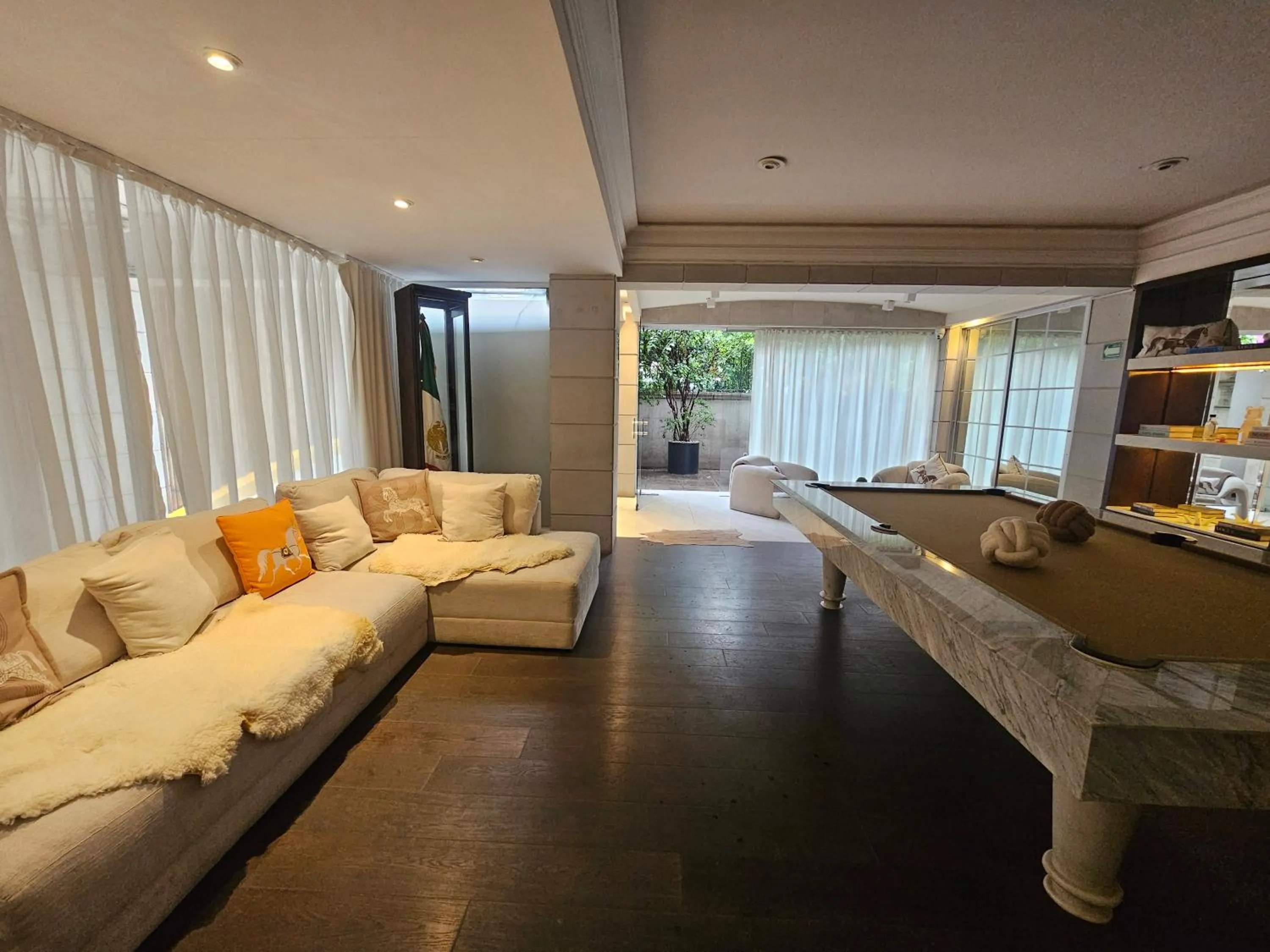 Lobby or reception in Residence L Heritage Tennyson