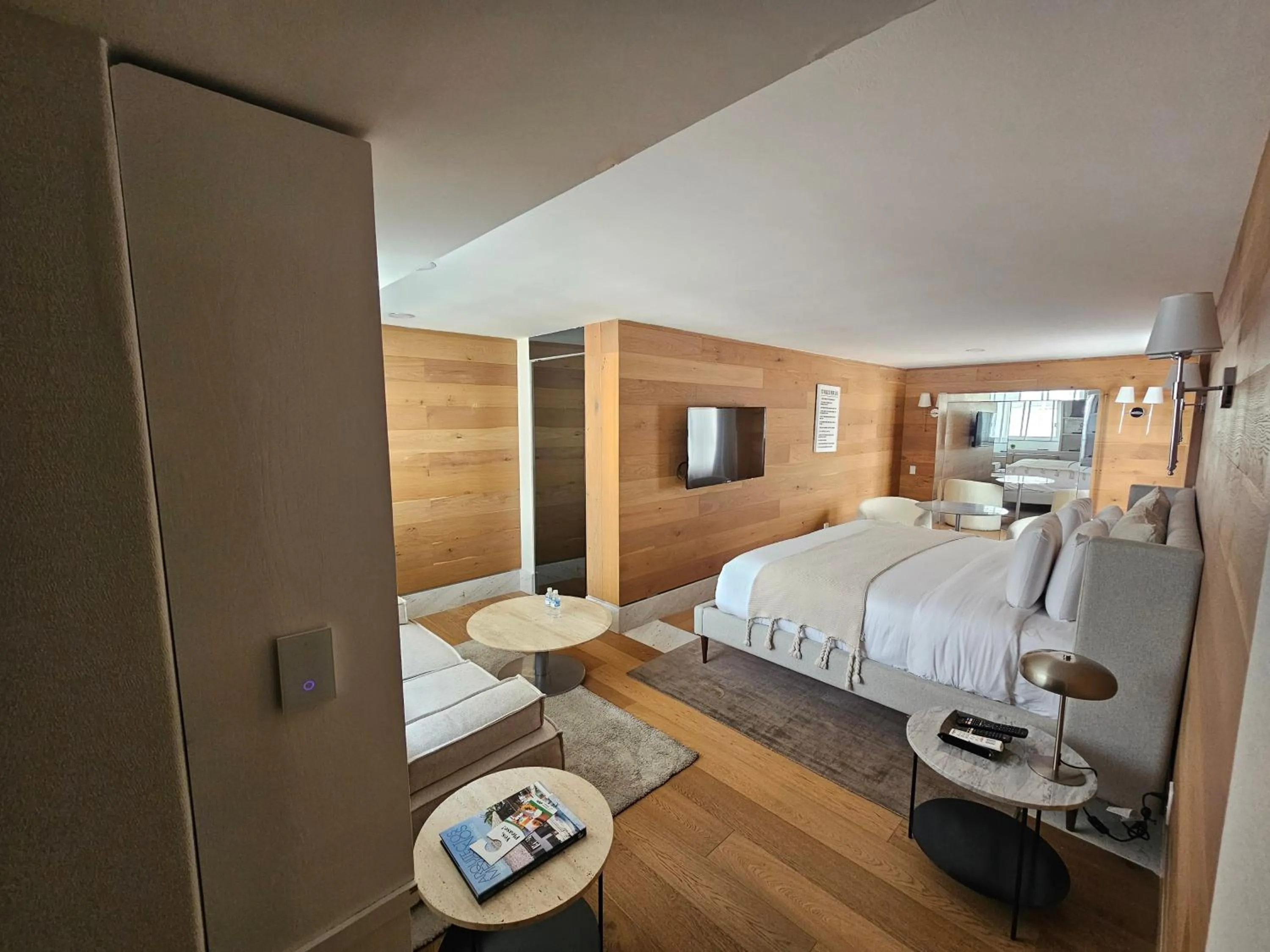 Bed in Residence L Heritage Tennyson