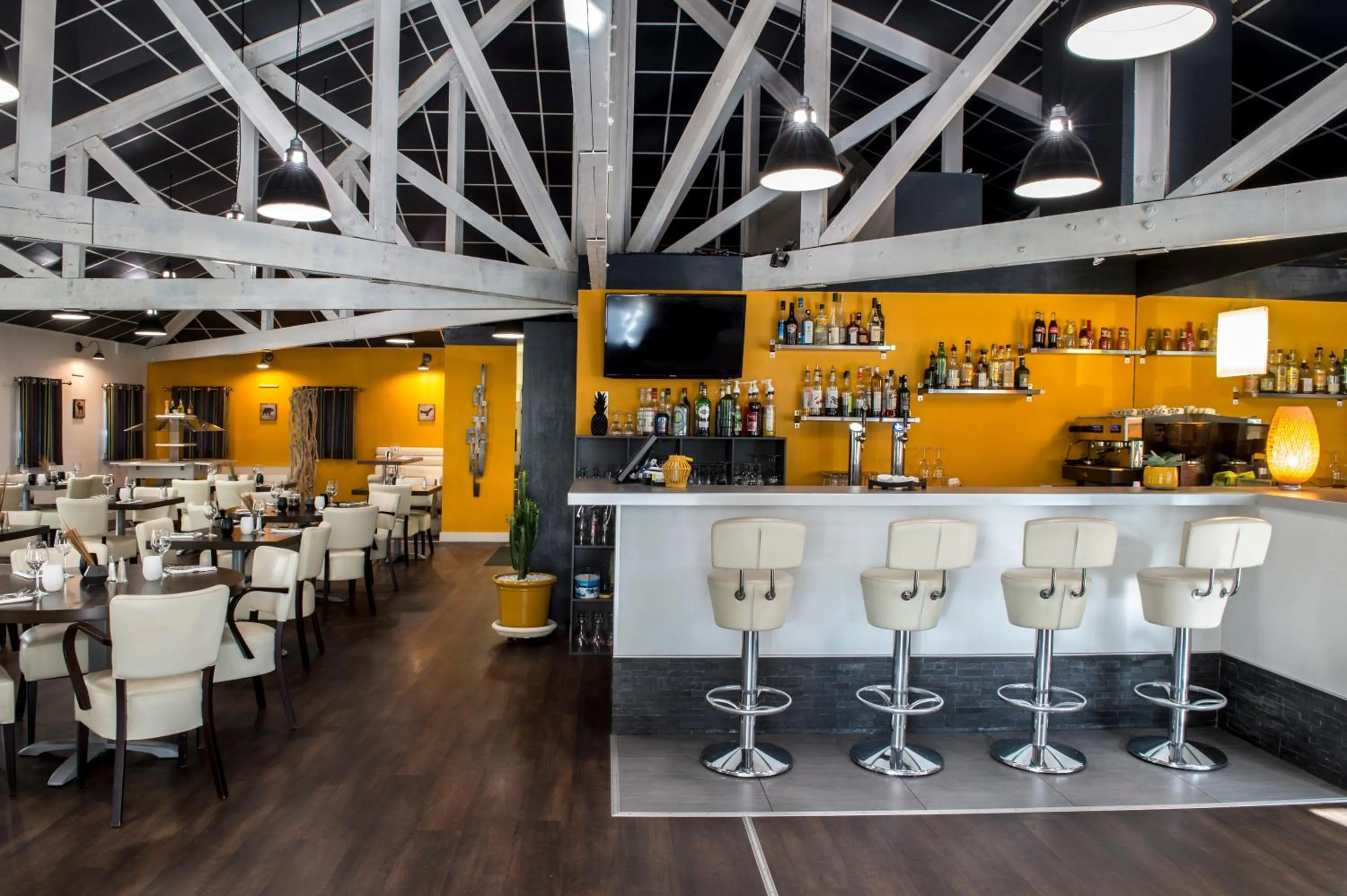 Restaurant/places to eat in Logis Le Relais de Sassenage