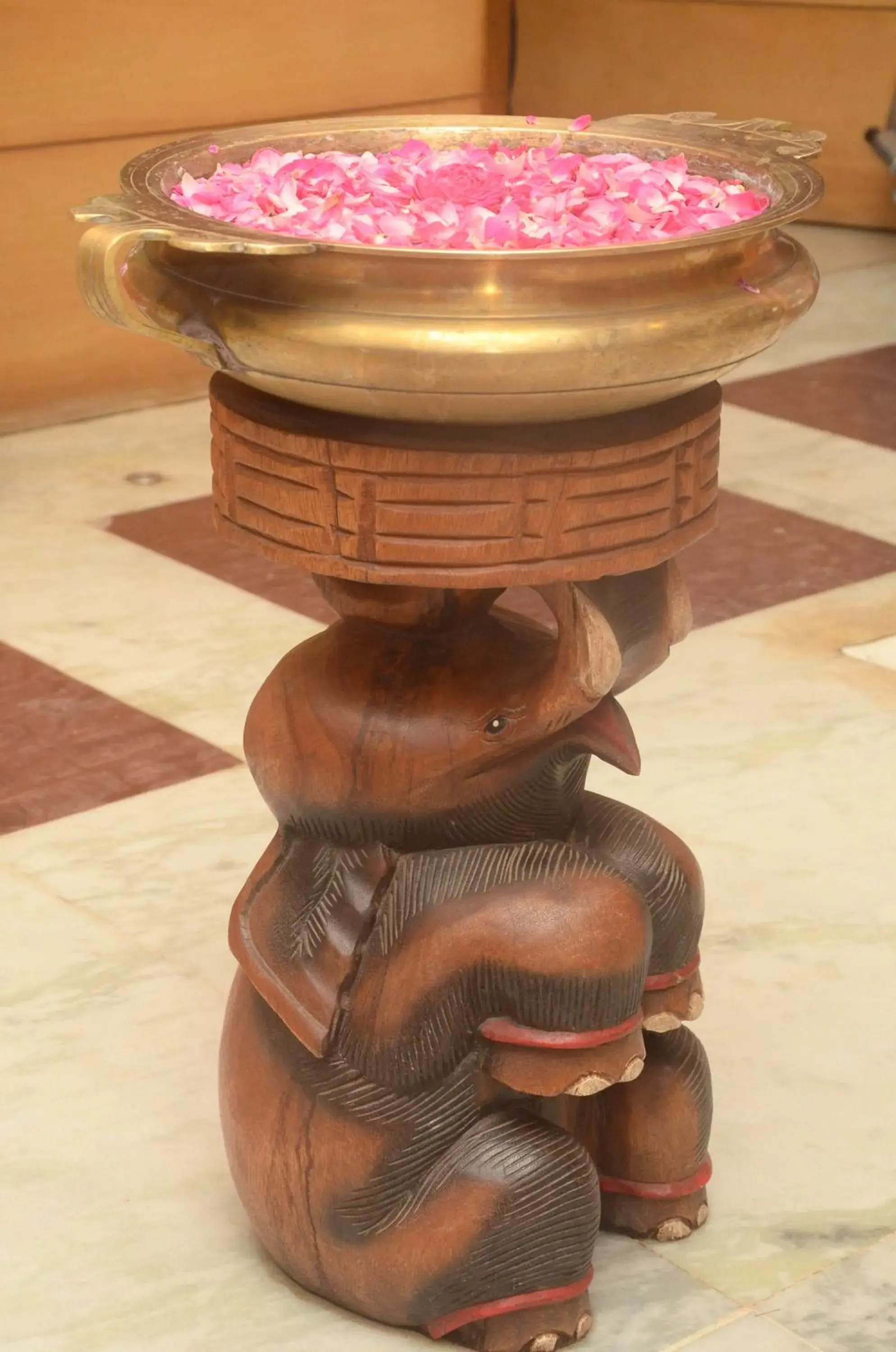 Deluxe Room in Hotel kanakabhishegam First Hotel From The Thirukadaiyur Temple Deluxe Room in Hotel kanakabhishegam First Hotel From The Thirukadaiyur Temple