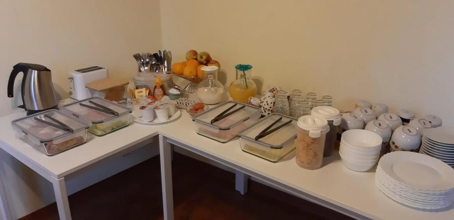 Coffee/tea facilities in Villa Magnolia Lago Maggiore