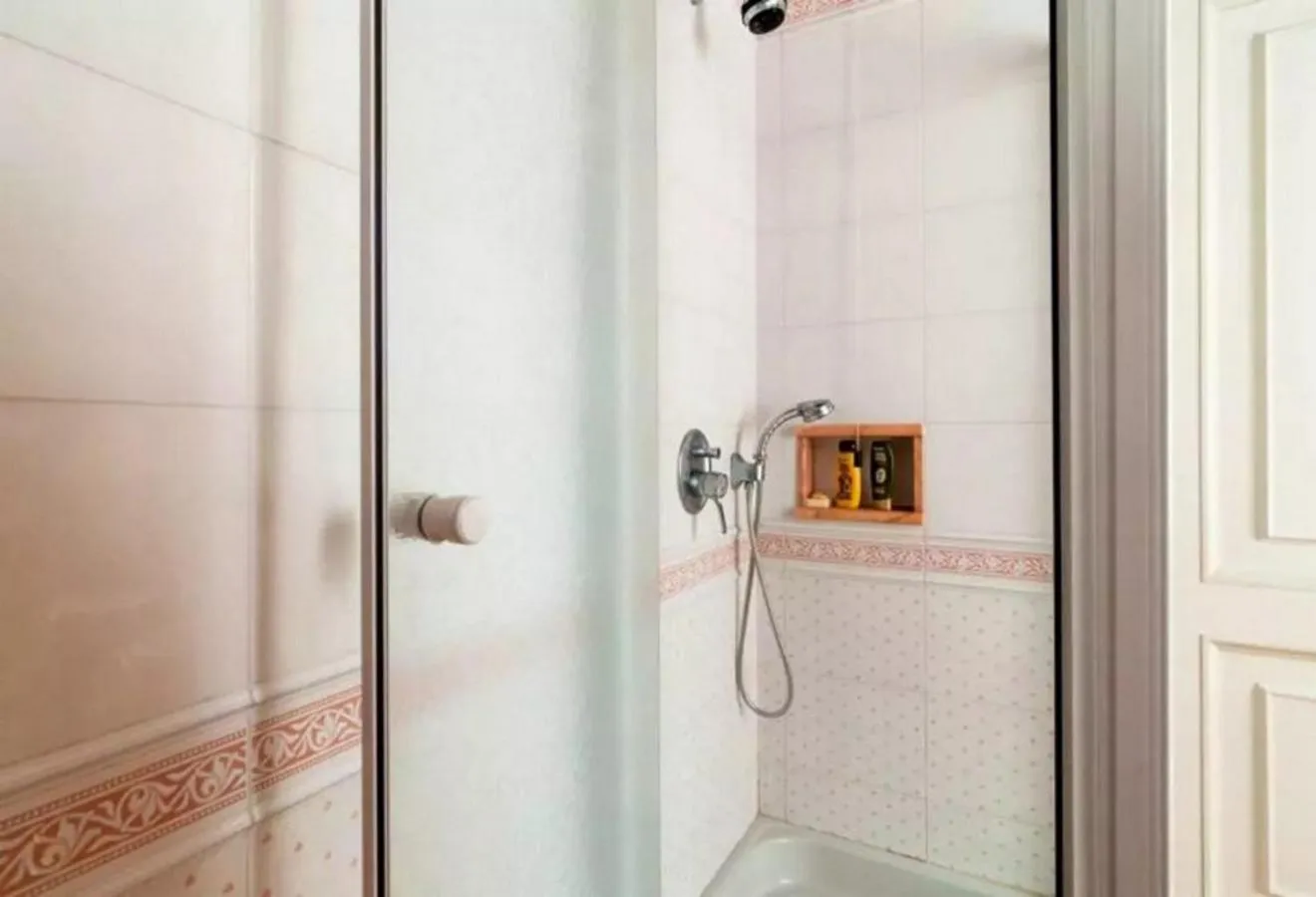 Bathroom in Villa Magnolia Lago Maggiore