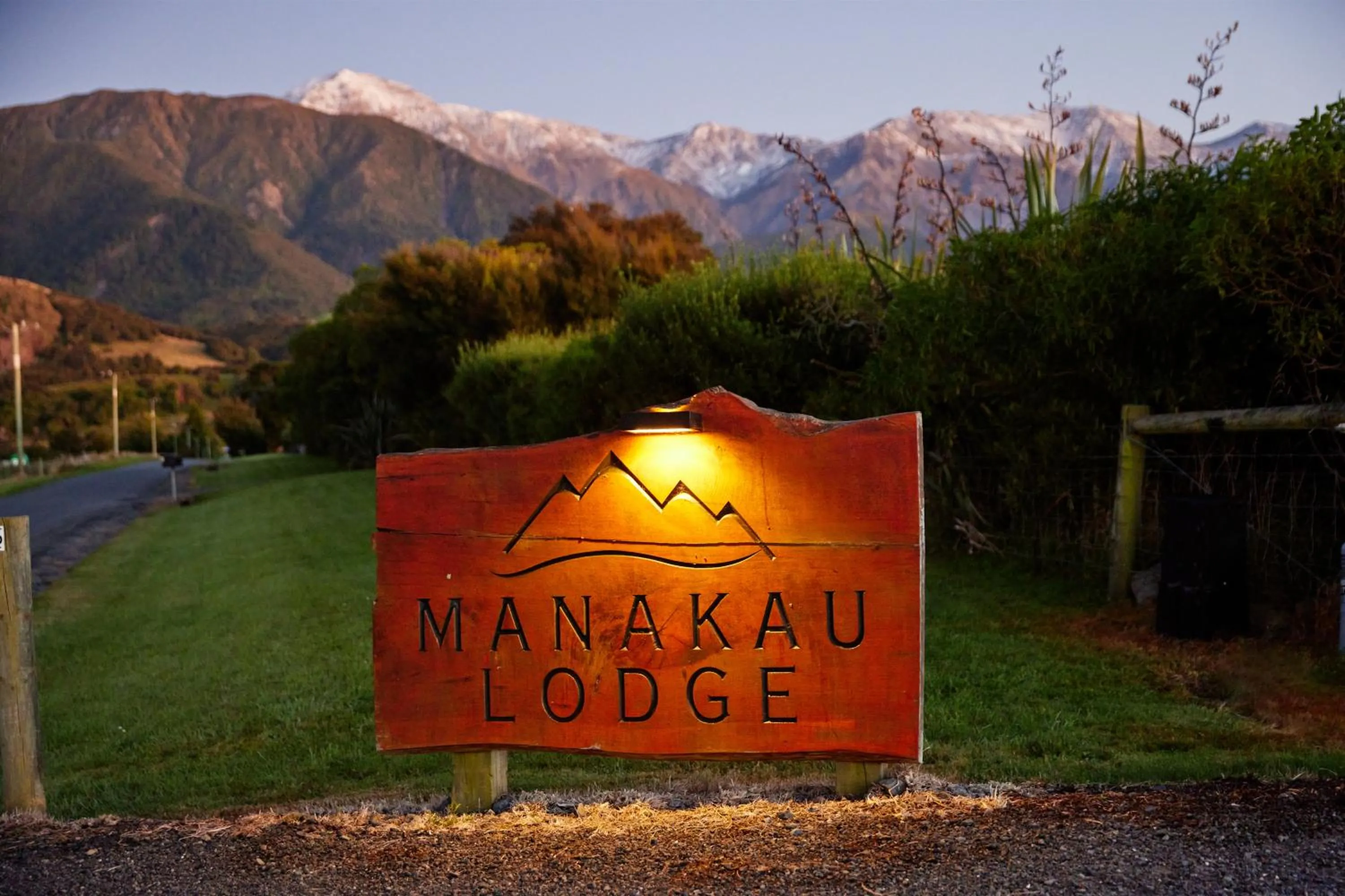 Manakau Lodge