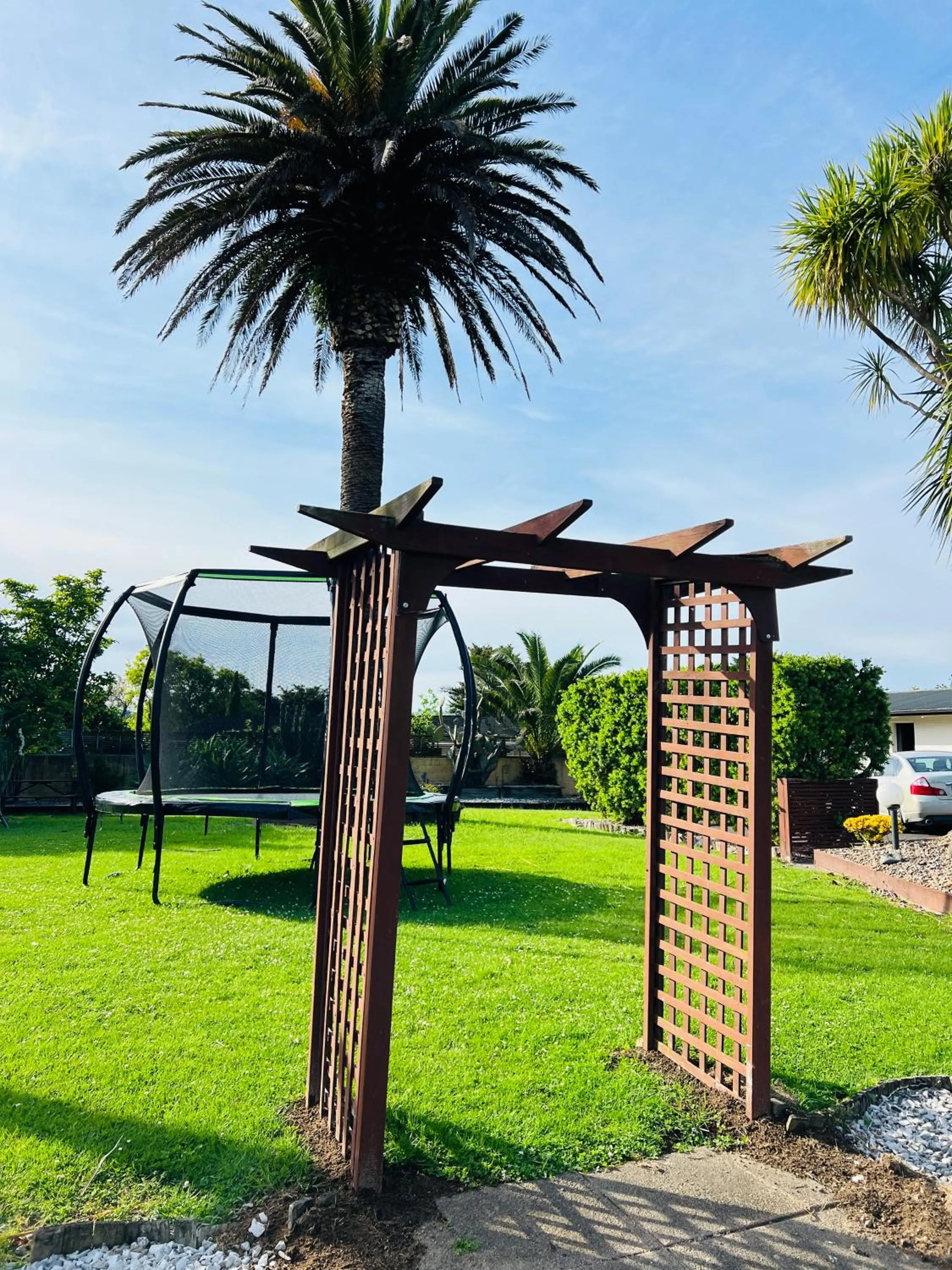 Garden in 18th Avenue Thermal Motel