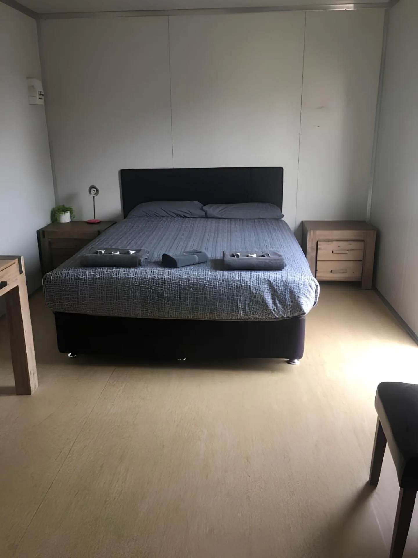 Bed in Manjimup Gateway Hotel