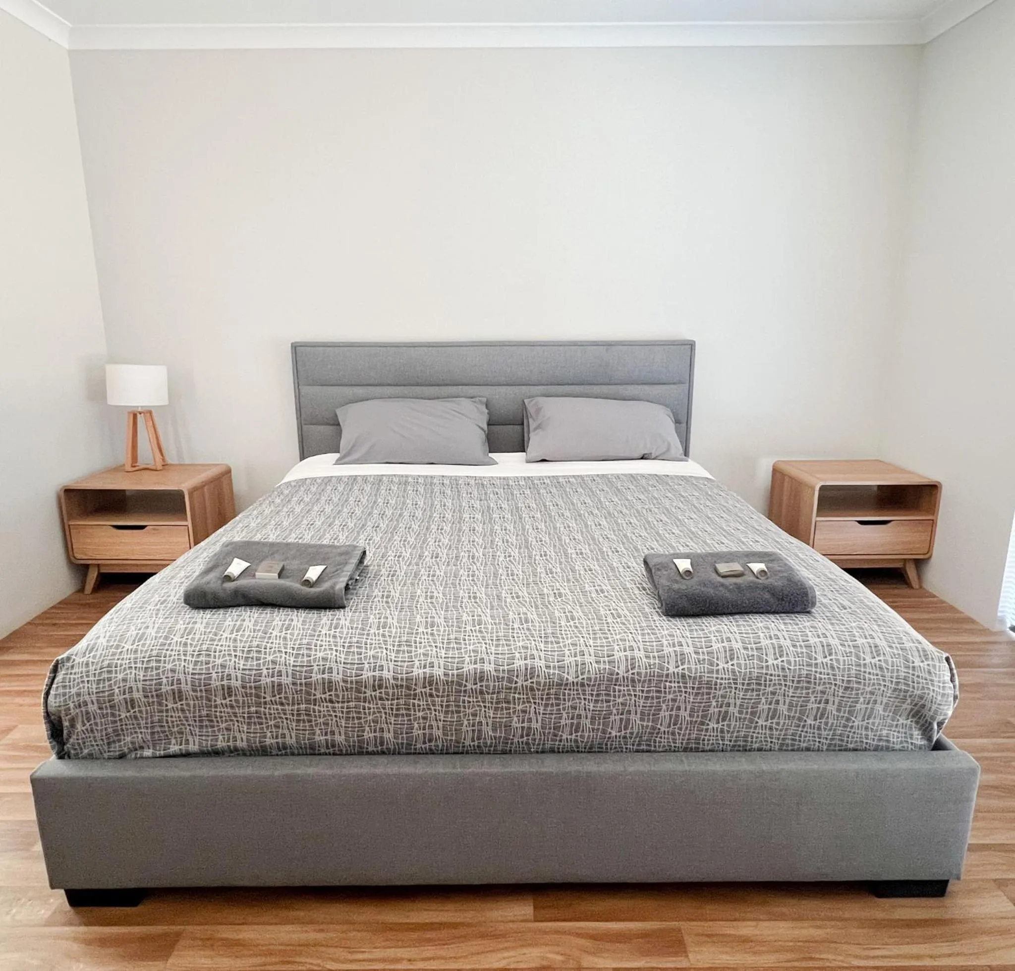 Bed in Manjimup Gateway Hotel