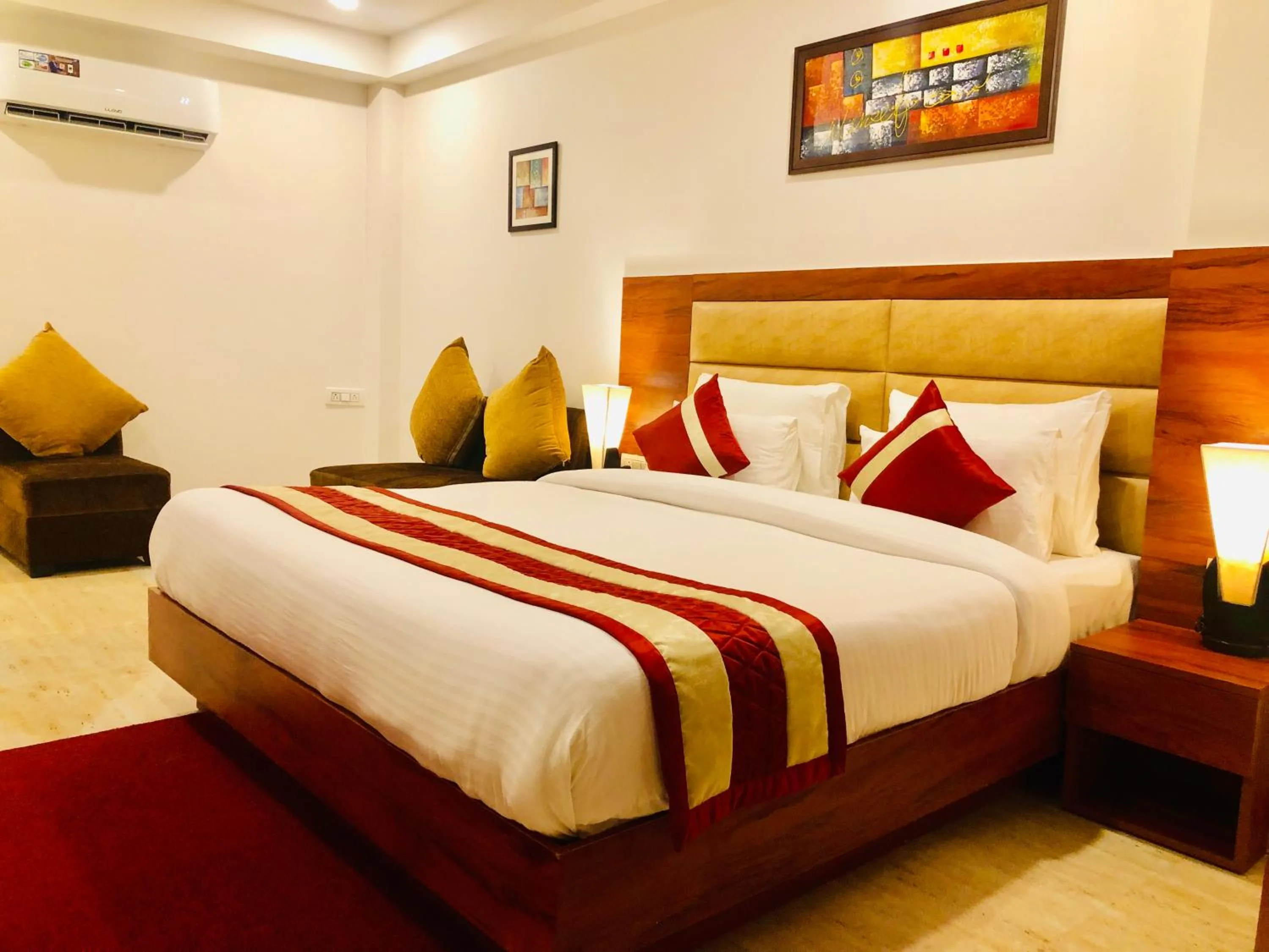 Bed in Red Crown Hotel