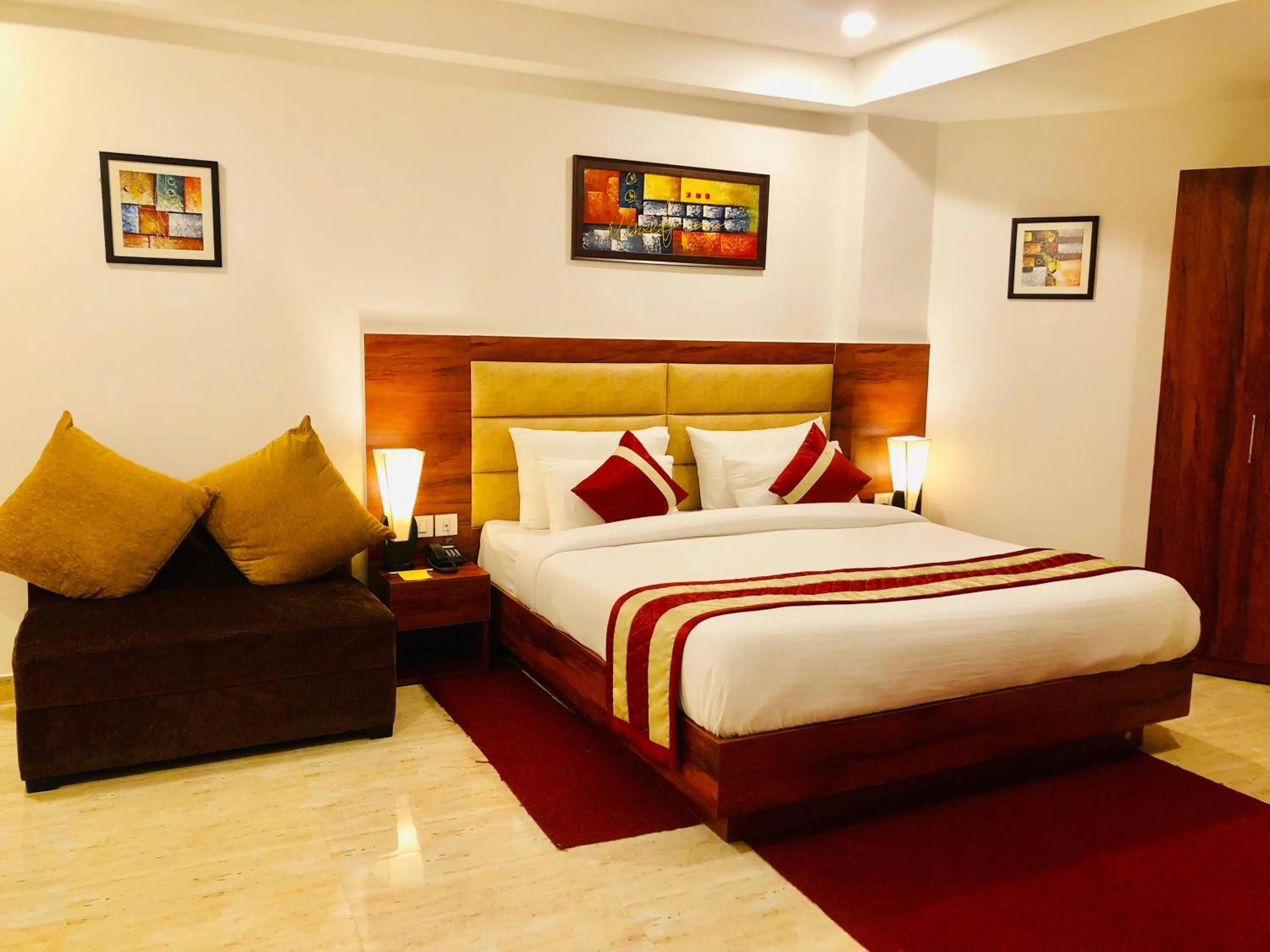 Bed in Red Crown Hotel