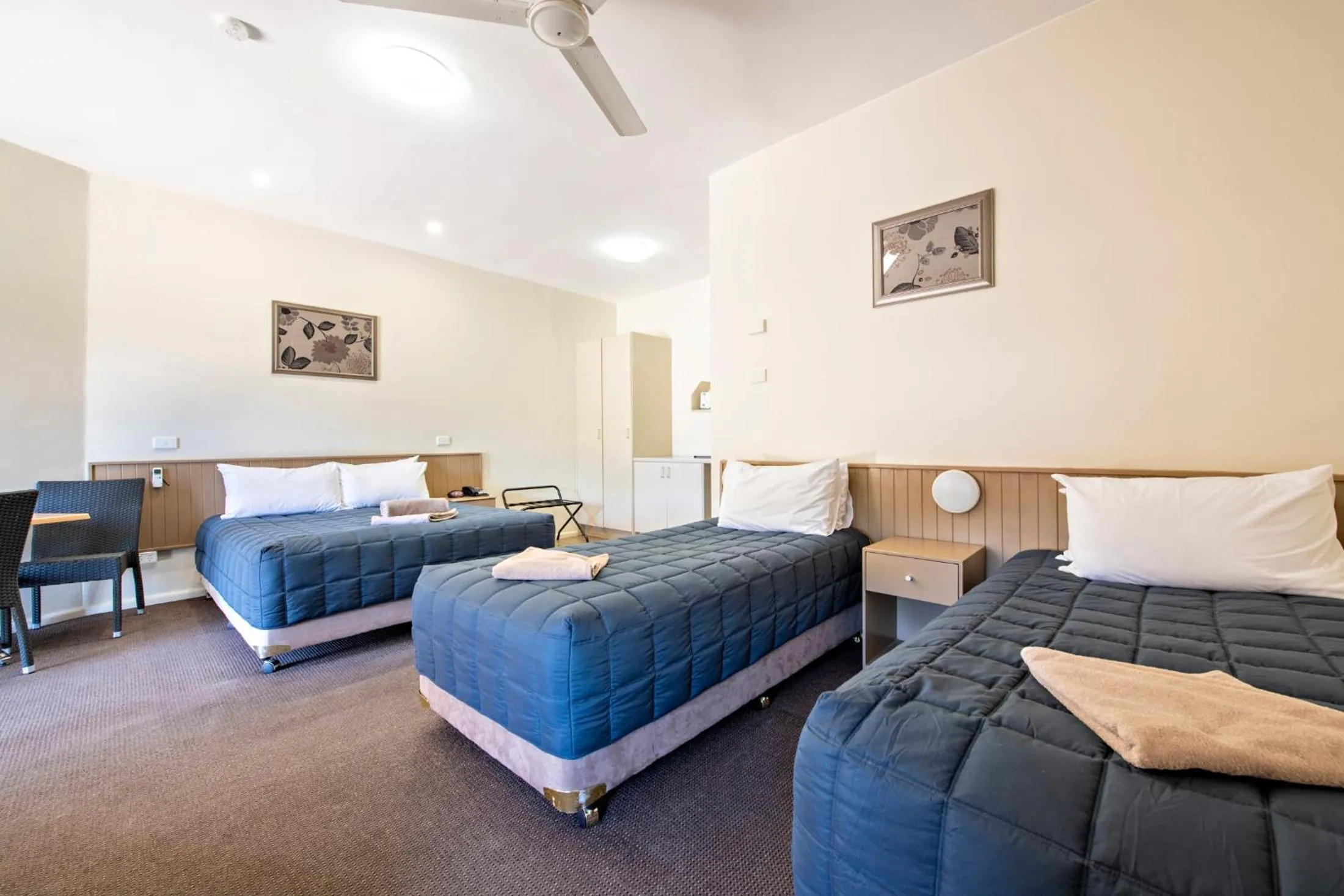 Bed in Matilda Motor Inn