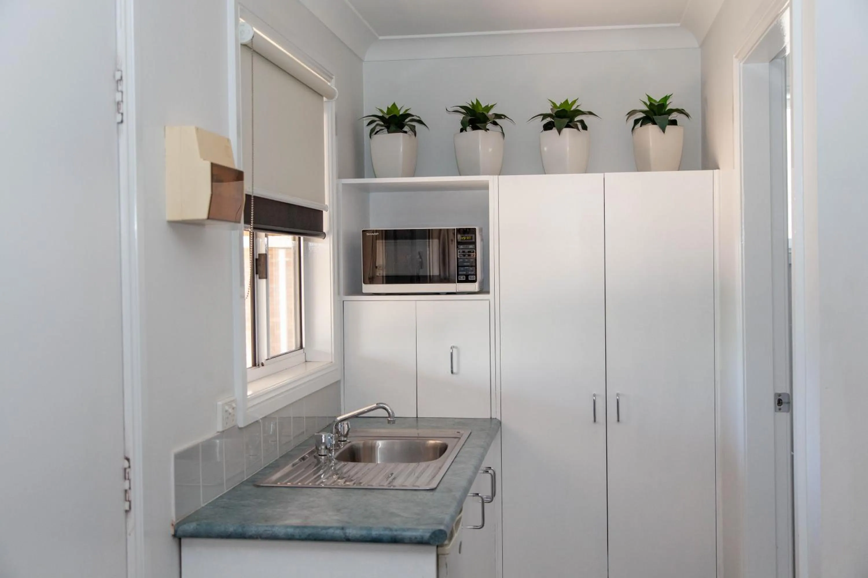 Kitchen or kitchenette in Matilda Motor Inn