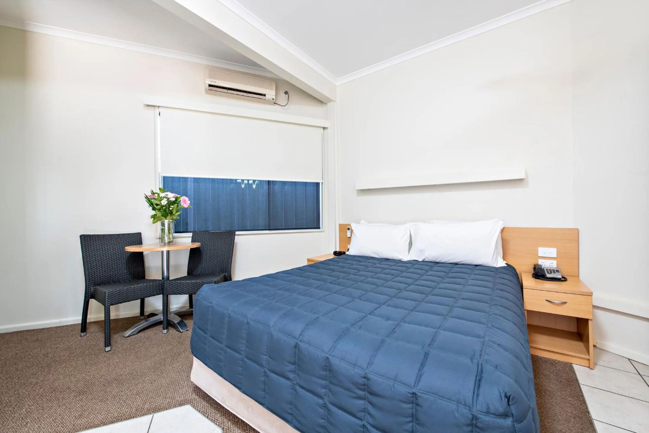 Bed in Matilda Motor Inn