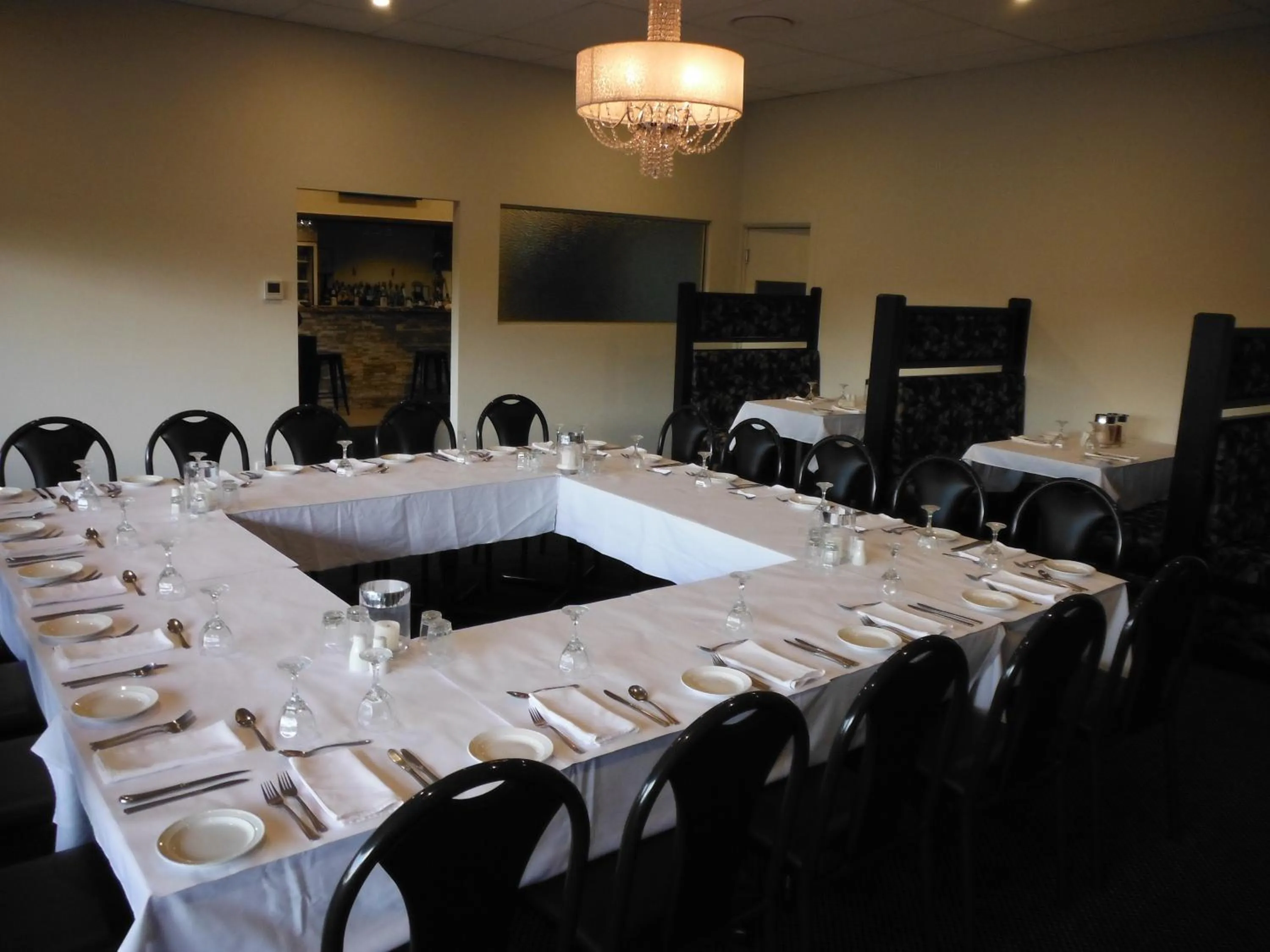 Restaurant/places to eat in Matilda Motor Inn