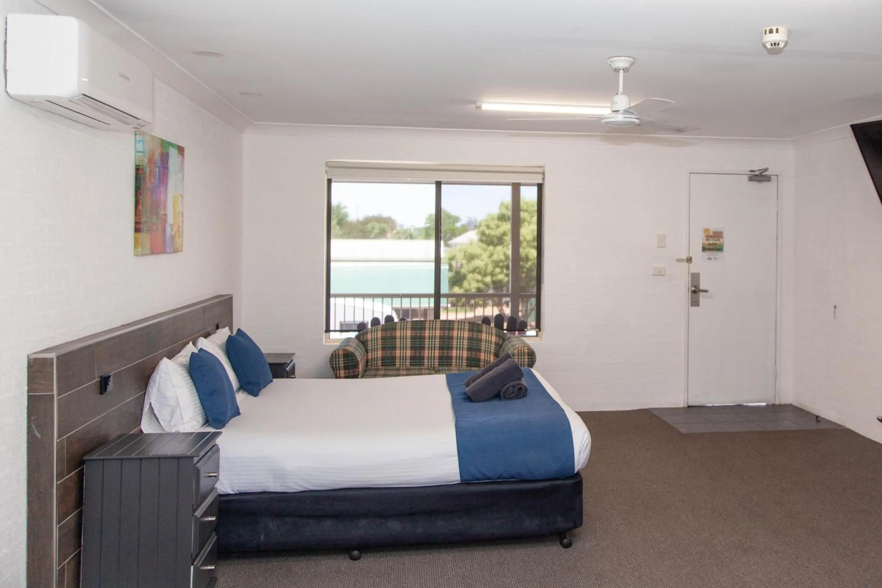 Bed in Matilda Motor Inn