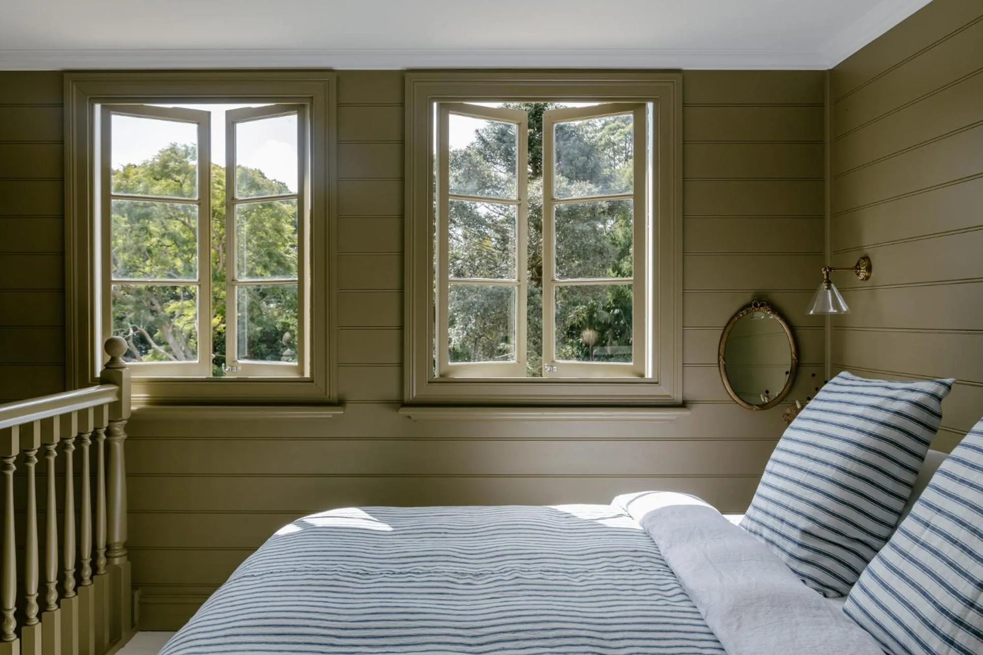 Bedroom, Bed in Maleny Lodge